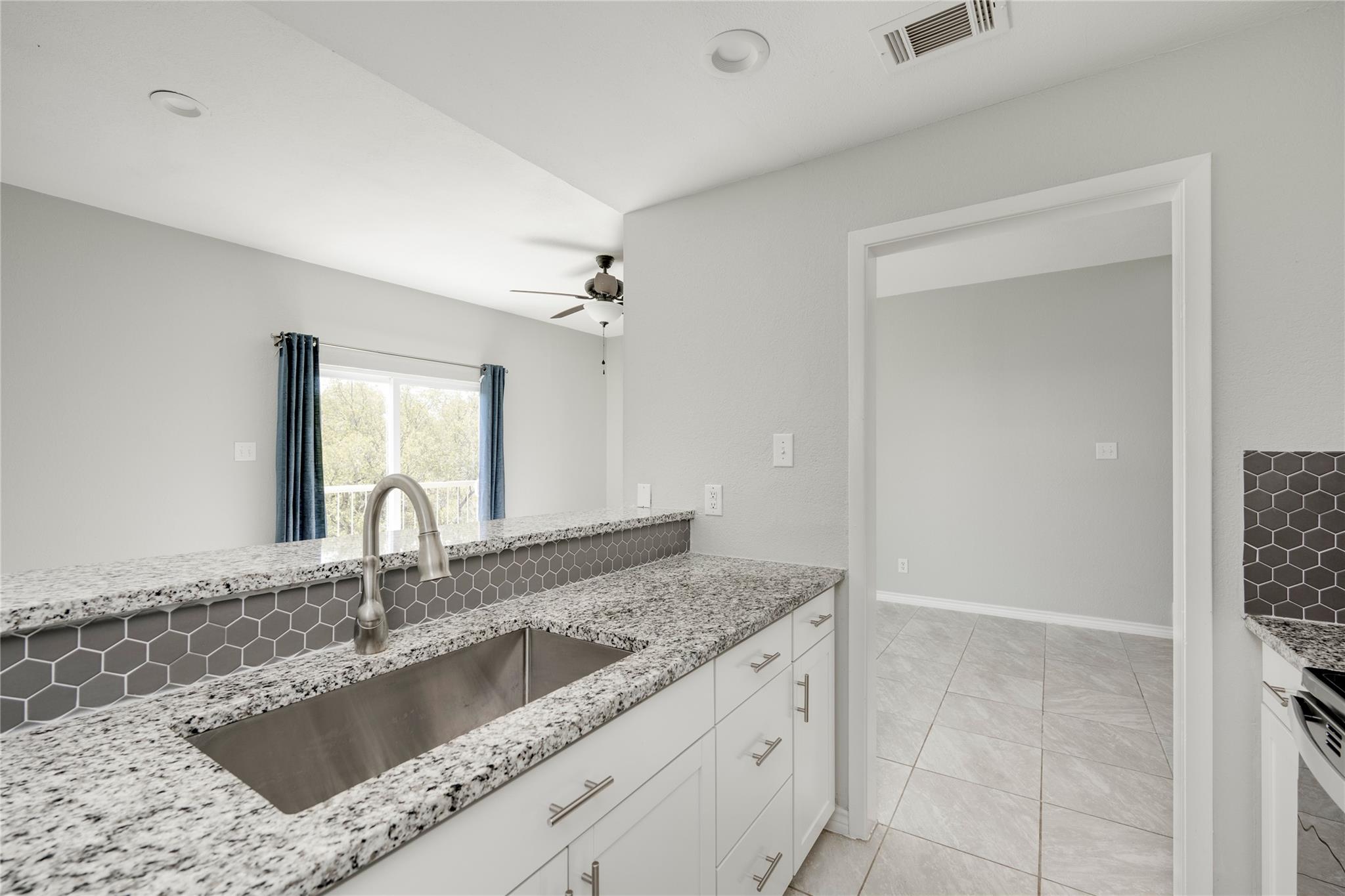 801 Grassy Knl # A, Horseshoe Bay, TX 78657