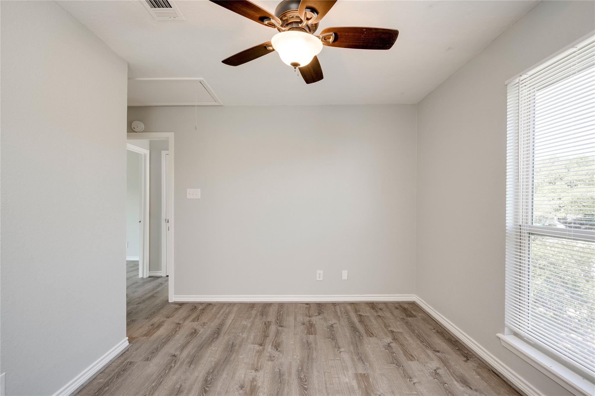 801 Grassy Knl # A, Horseshoe Bay, TX 78657