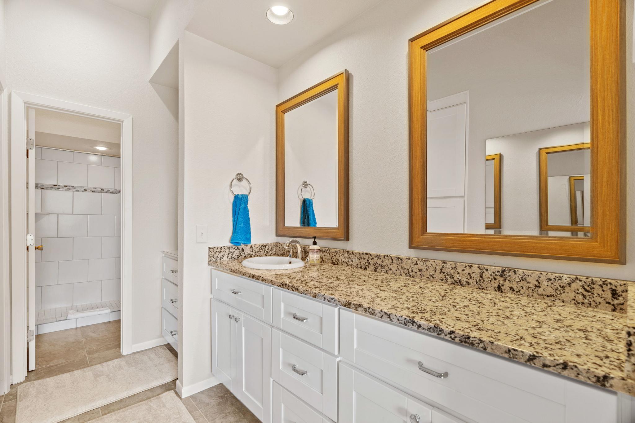 401 Hi There # D, Horseshoe Bay, TX 78657