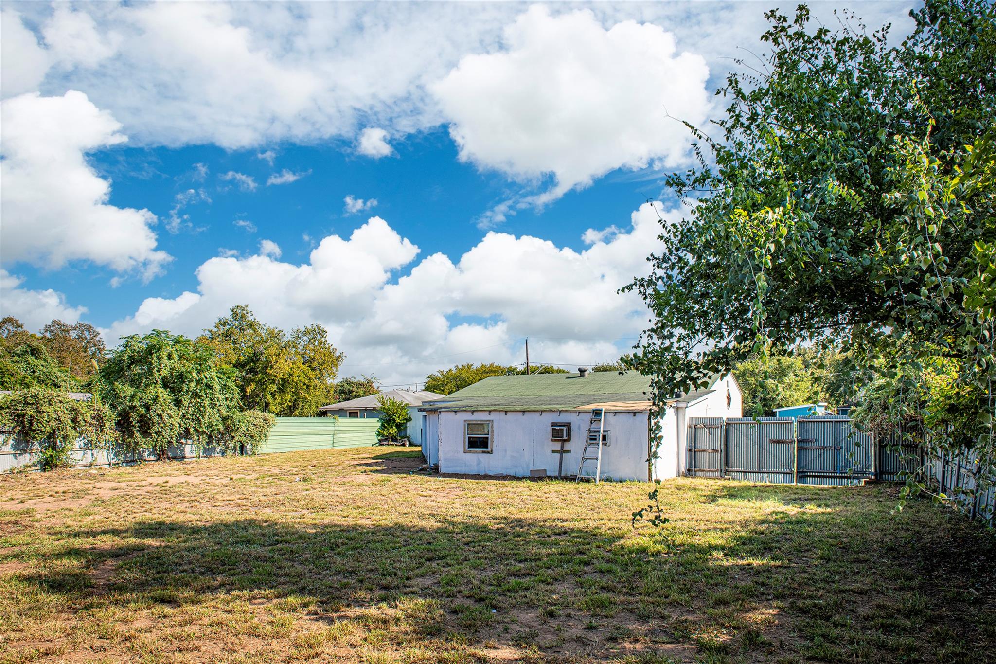 6405 Torres St, Austin, TX 78741