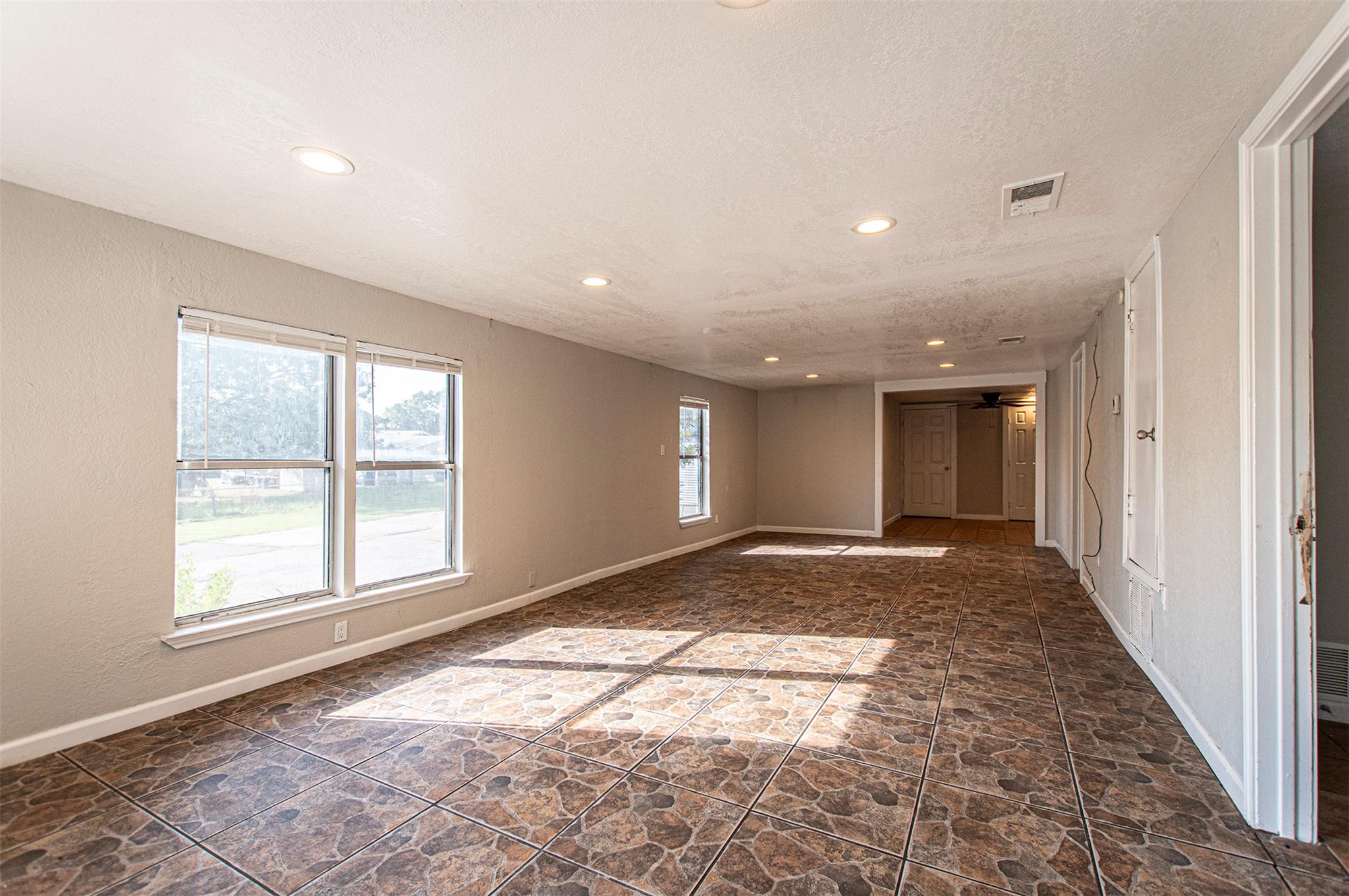 6405 Torres St, Austin, TX 78741