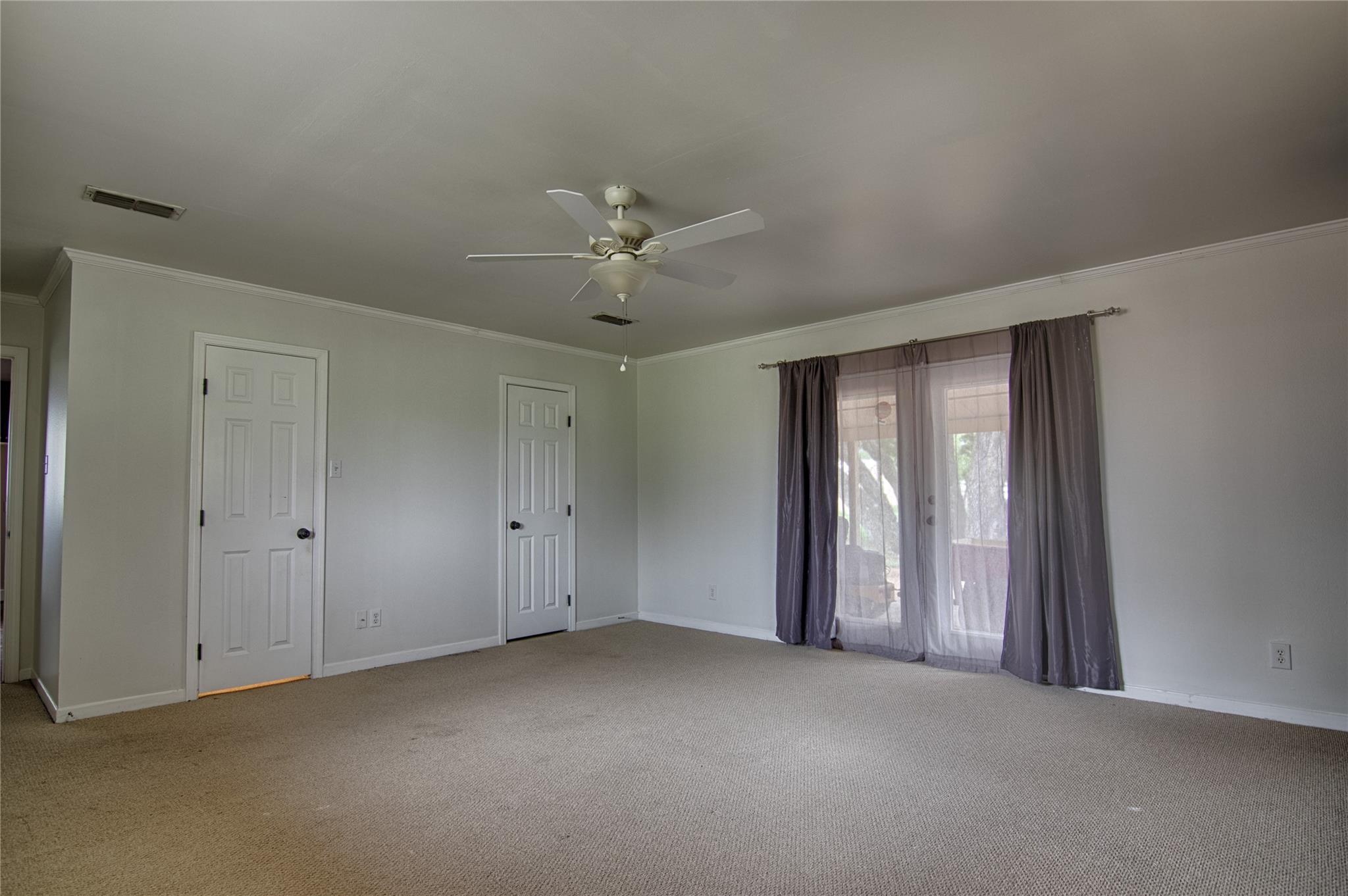 341 CR 233, Hallettsville, TX 77964