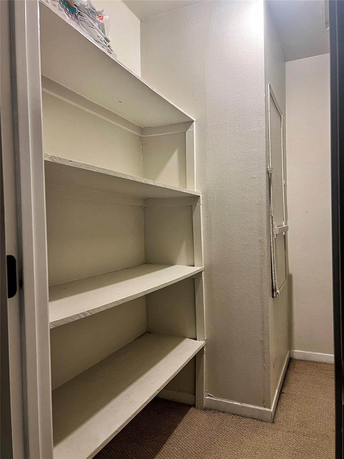 341 CR 233, Hallettsville, TX 77964