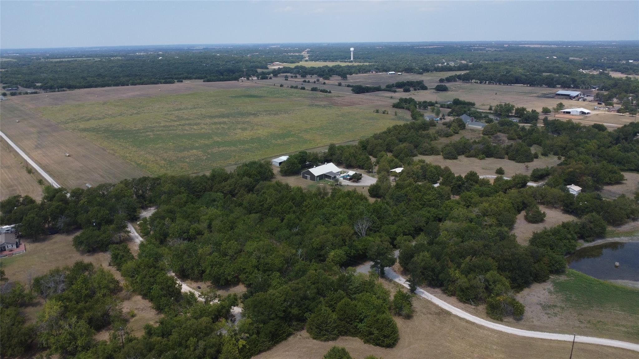383 Bucksnort Rd, Van Alstyne, TX 75495