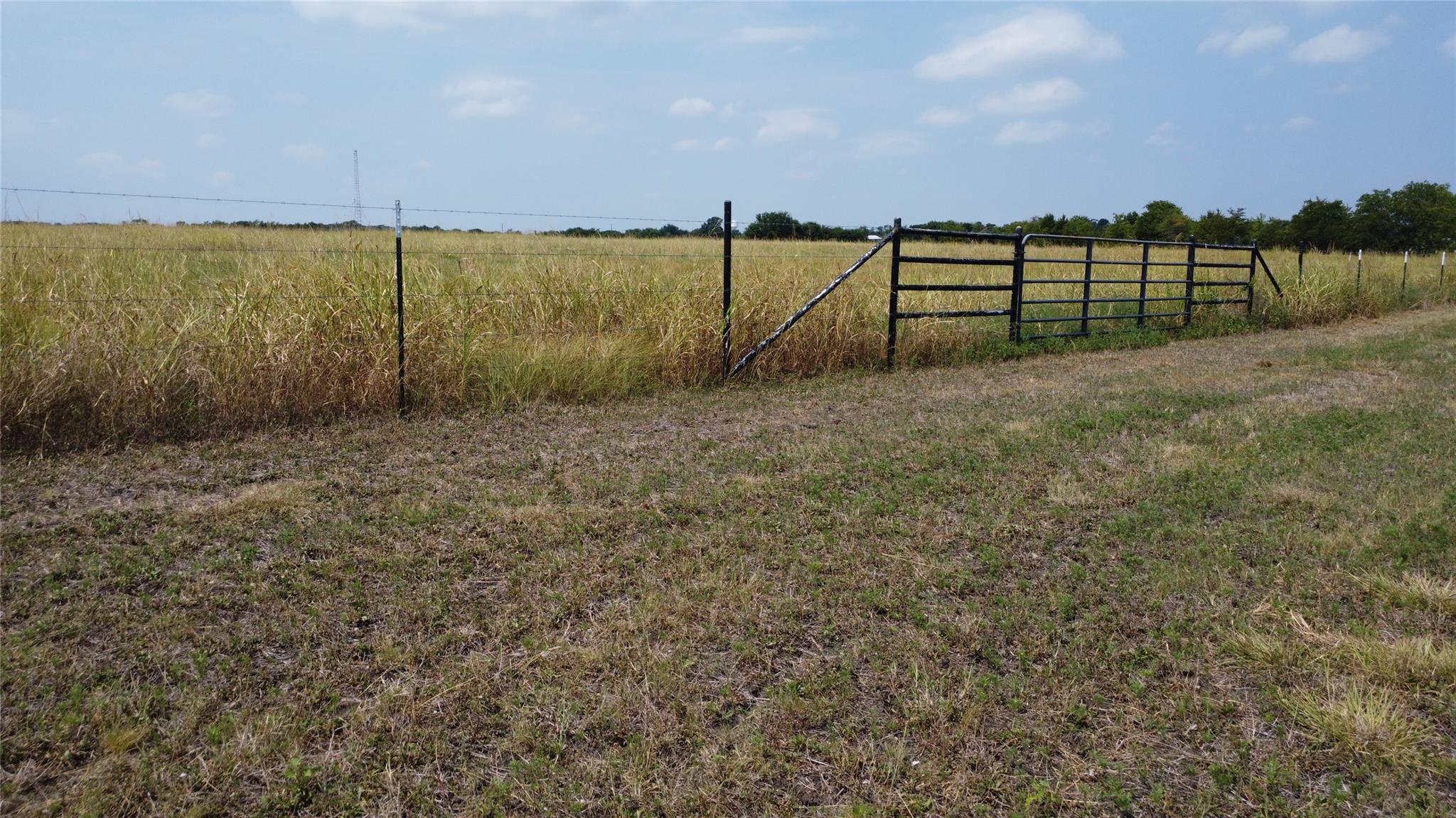 383 Bucksnort Rd, Van Alstyne, TX 75495