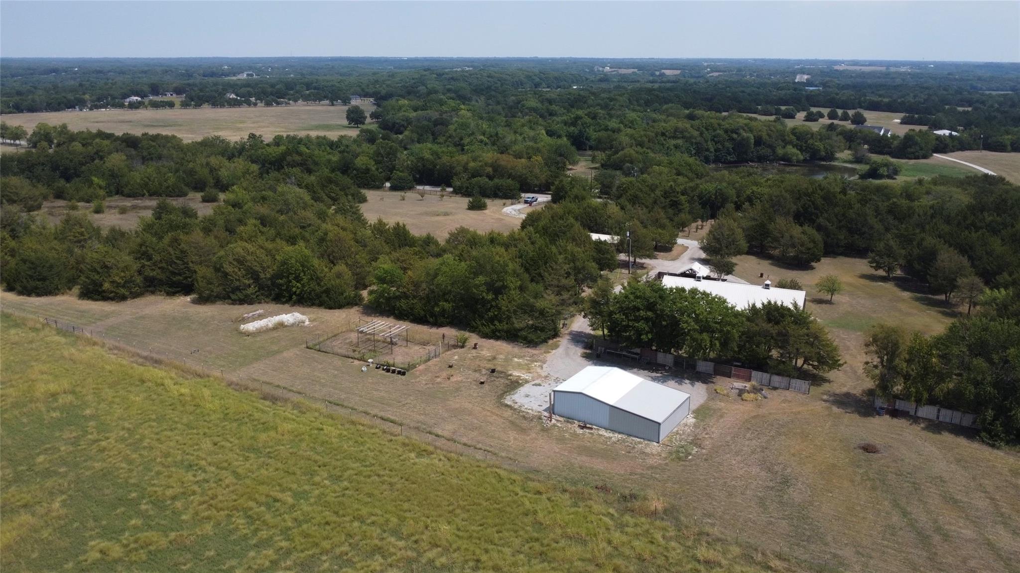 383 Bucksnort Rd, Van Alstyne, TX 75495