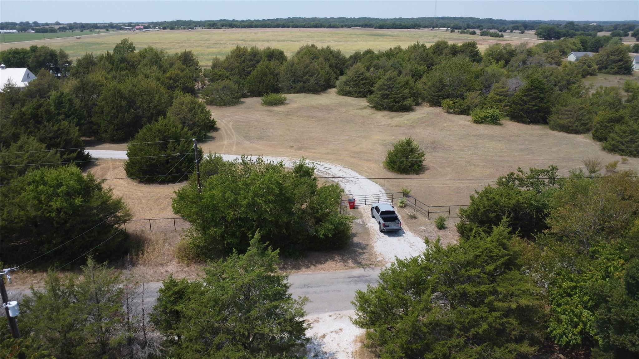 383 Bucksnort Rd, Van Alstyne, TX 75495