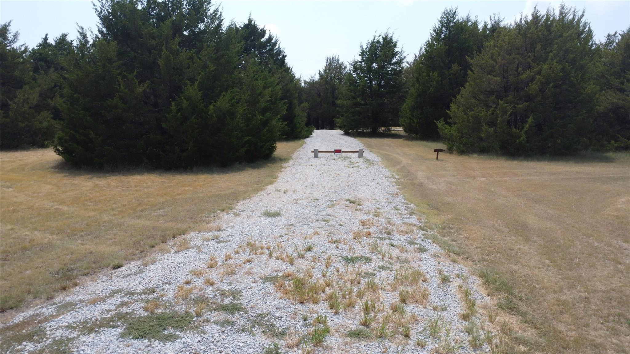 383 Bucksnort Rd, Van Alstyne, TX 75495