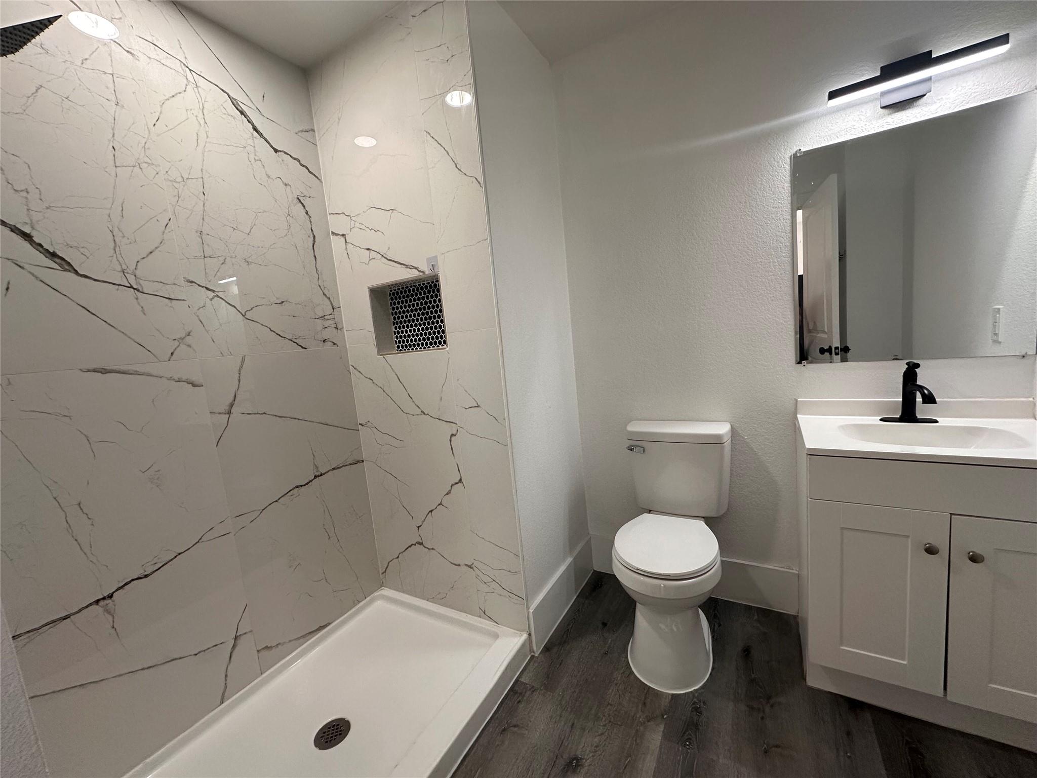 720 Neches St, Lockhart, TX 78644