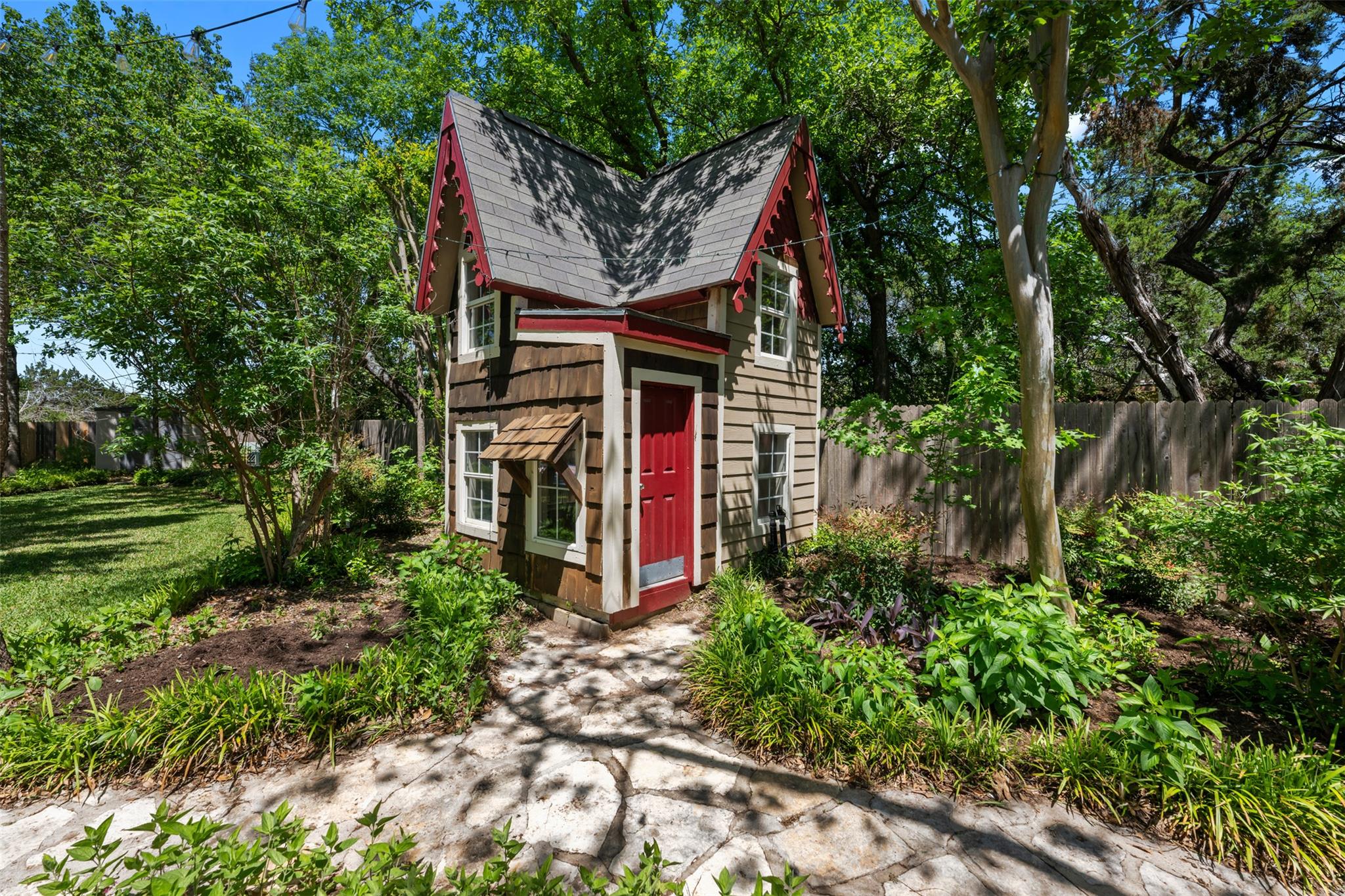 6425 Yaupon Dr, Austin, TX 78759