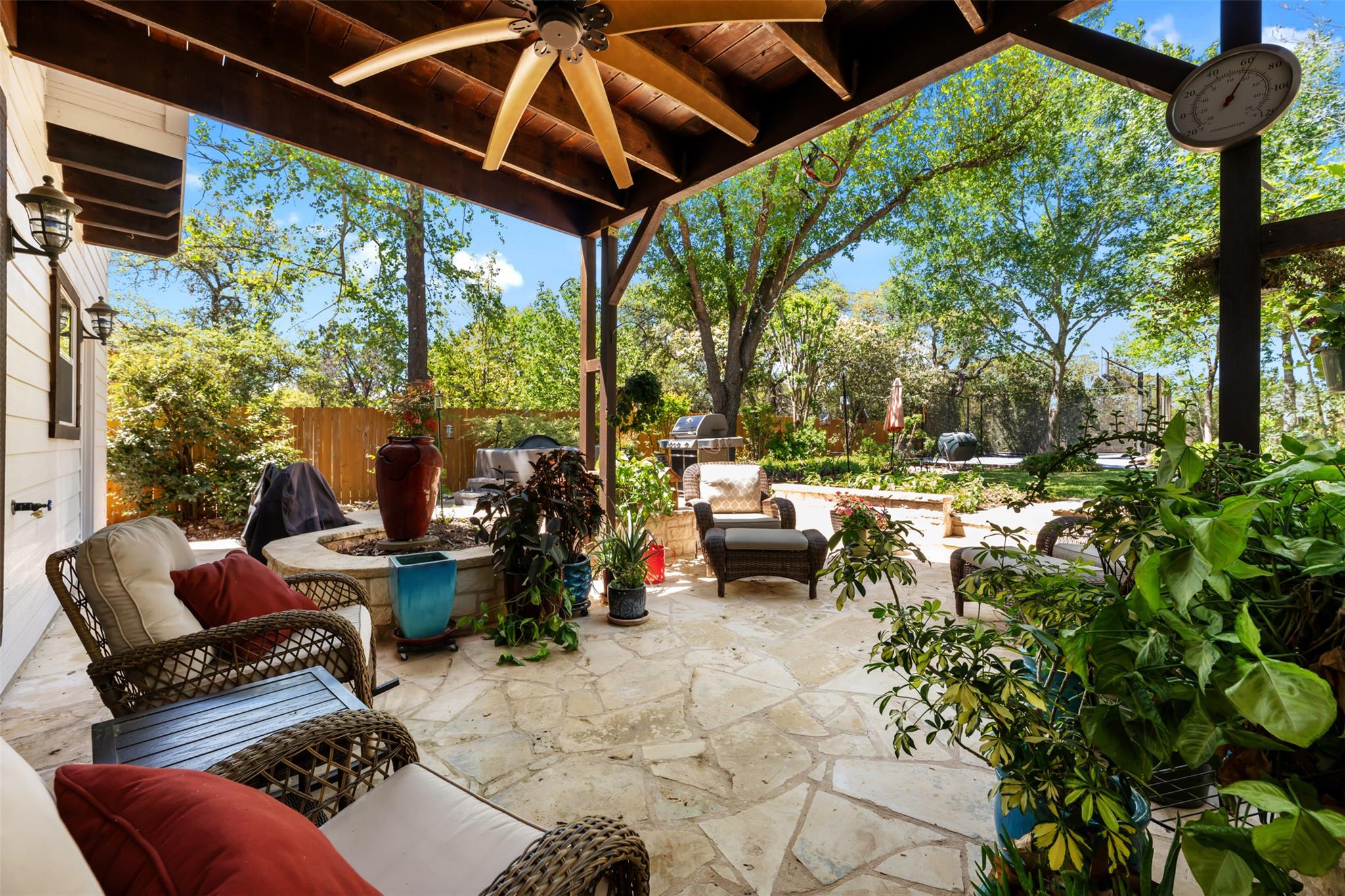 6425 Yaupon Dr, Austin, TX 78759