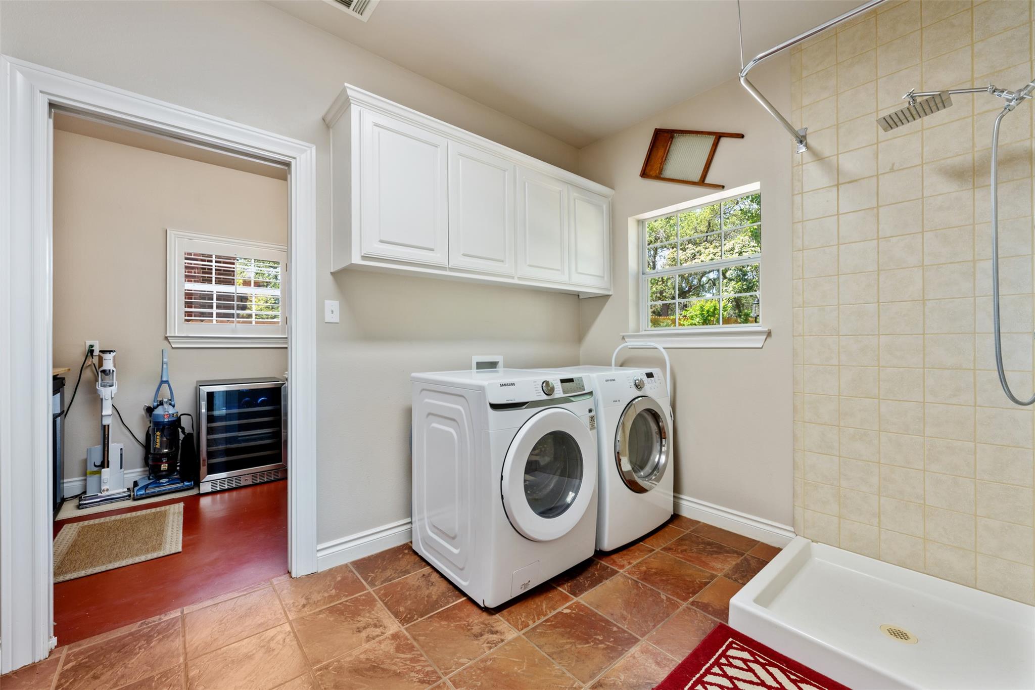 6425 Yaupon Dr, Austin, TX 78759