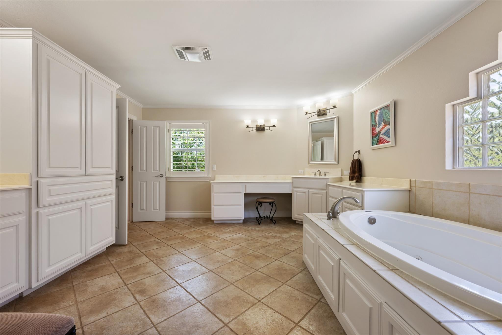 6425 Yaupon Dr, Austin, TX 78759