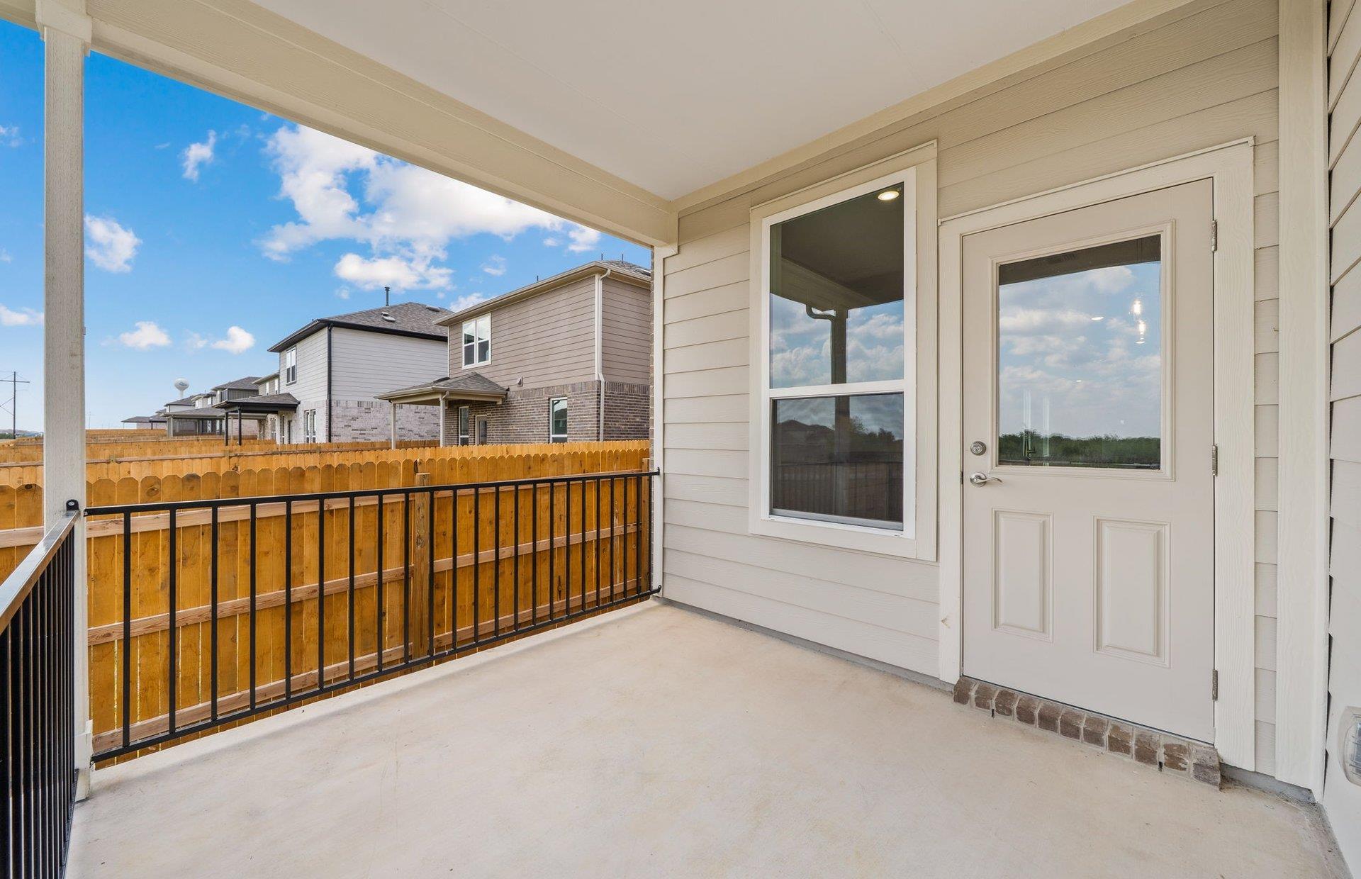 594 Tailwind Dr, Kyle, TX 78640