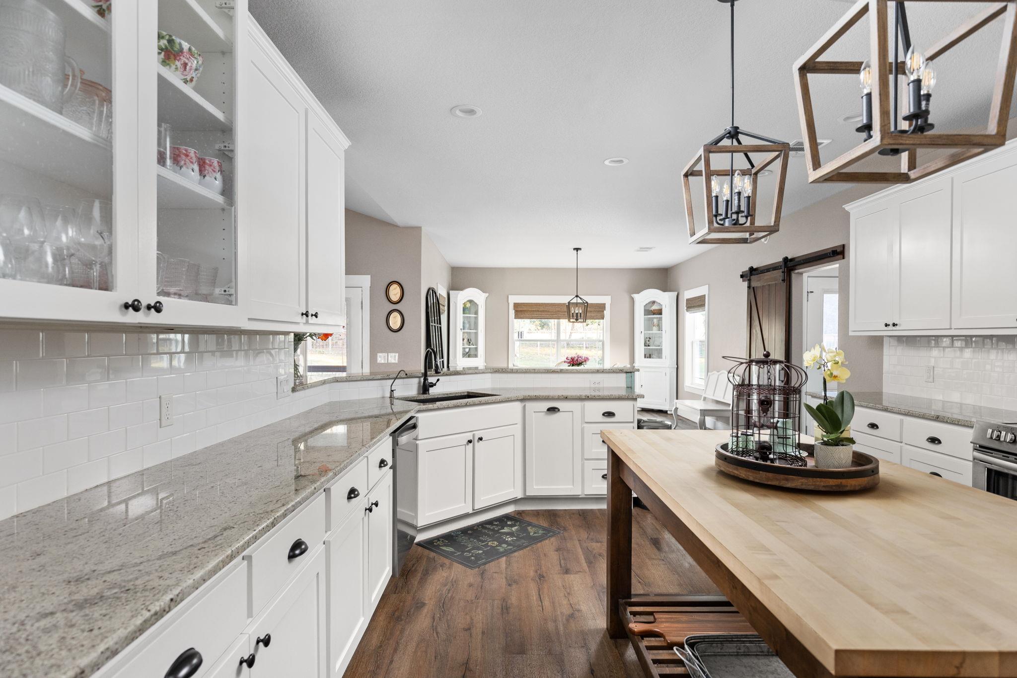 1953 County Road 250, Burnet, TX 78611