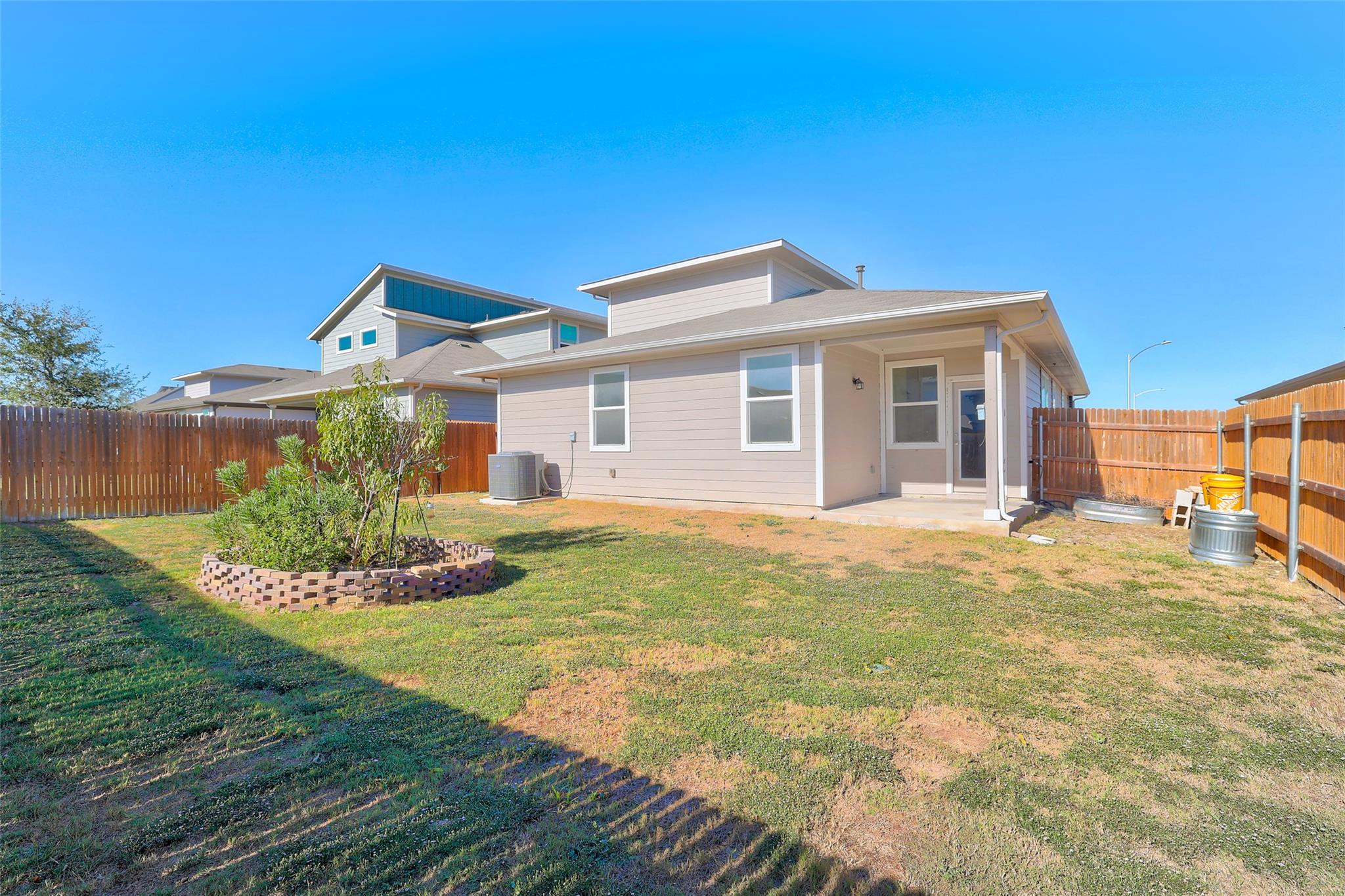 7421 Peggie Nell Dr, Austin, TX 78724