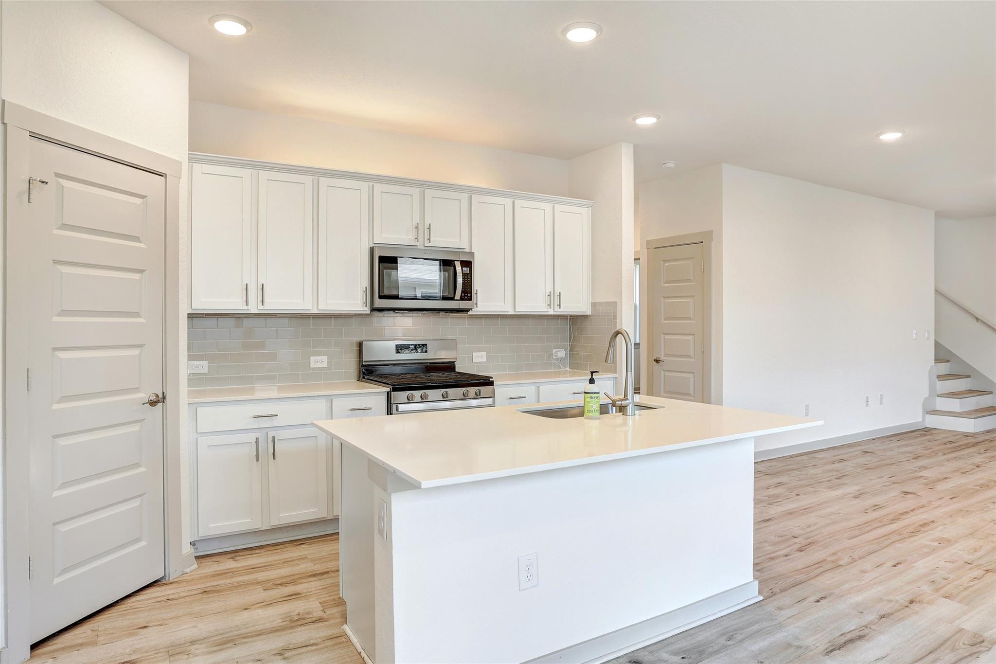 7421 Peggie Nell Dr, Austin, TX 78724