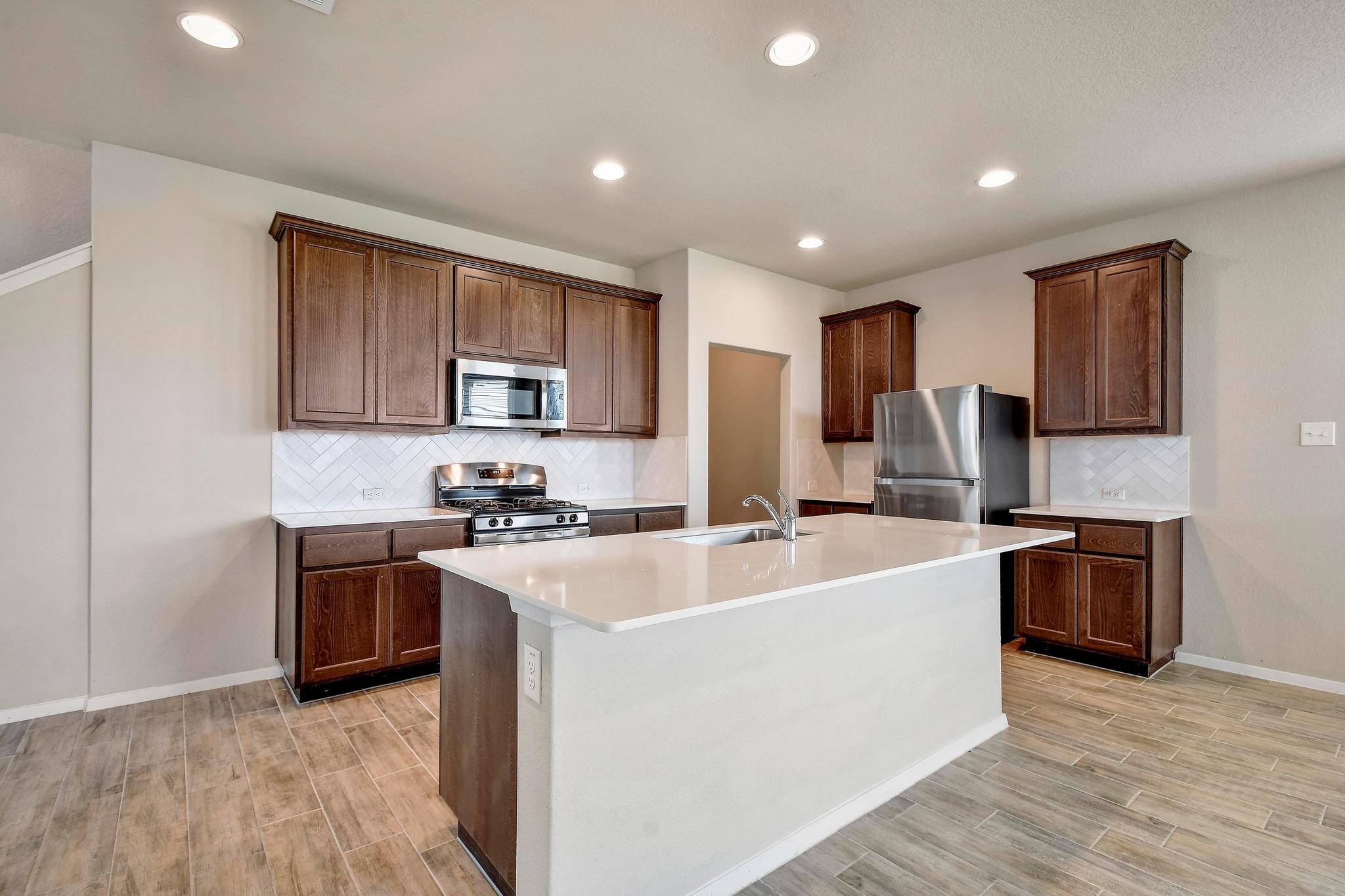 143 Spiny Lizard Ln, San Marcos, TX 78666