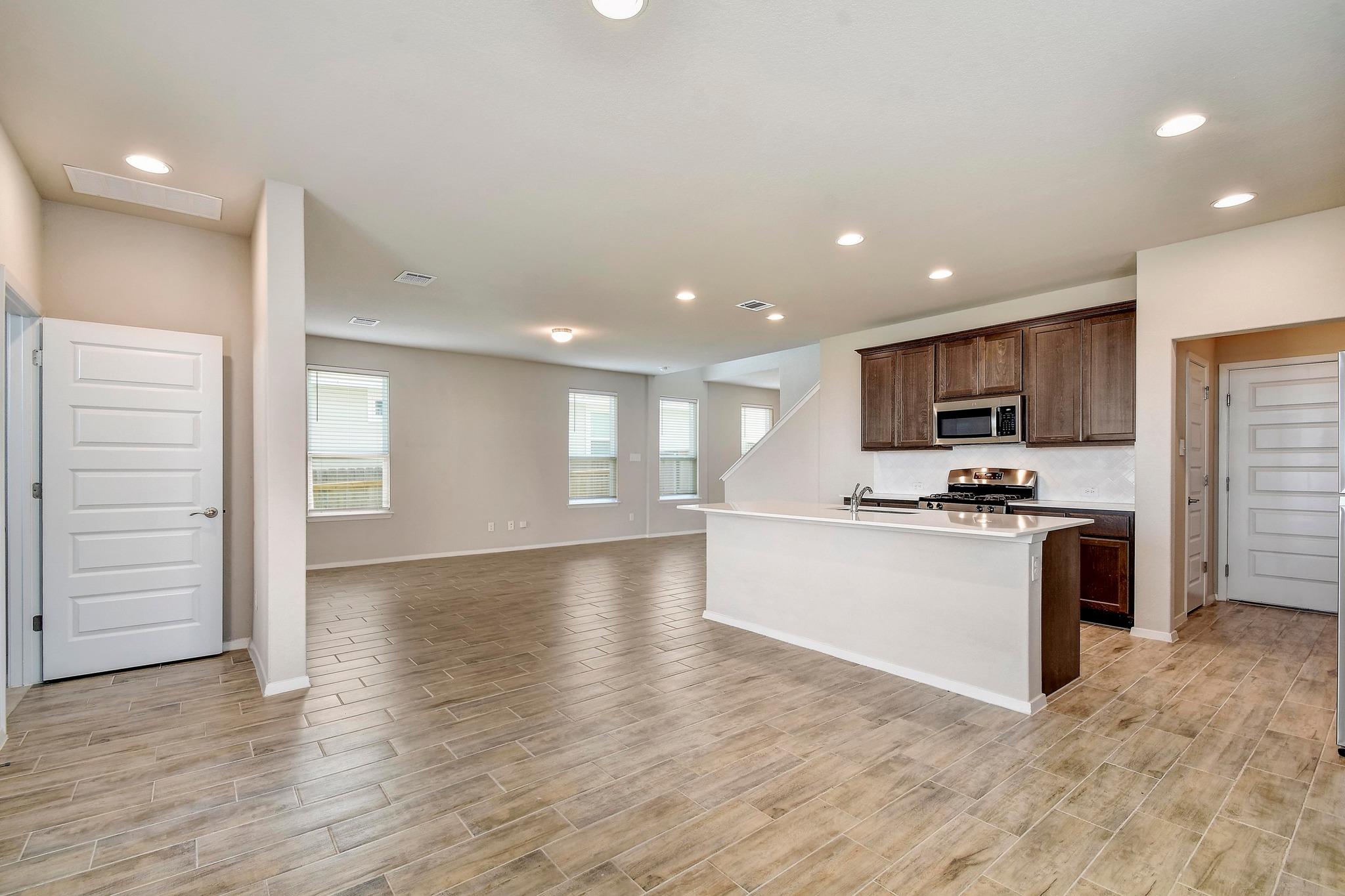 143 Spiny Lizard Ln, San Marcos, TX 78666