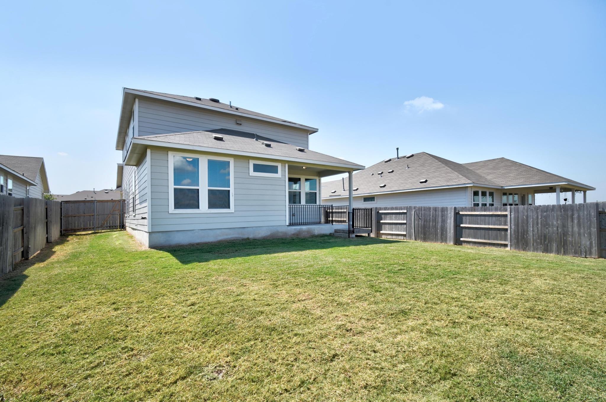 143 Spiny Lizard Ln, San Marcos, TX 78666