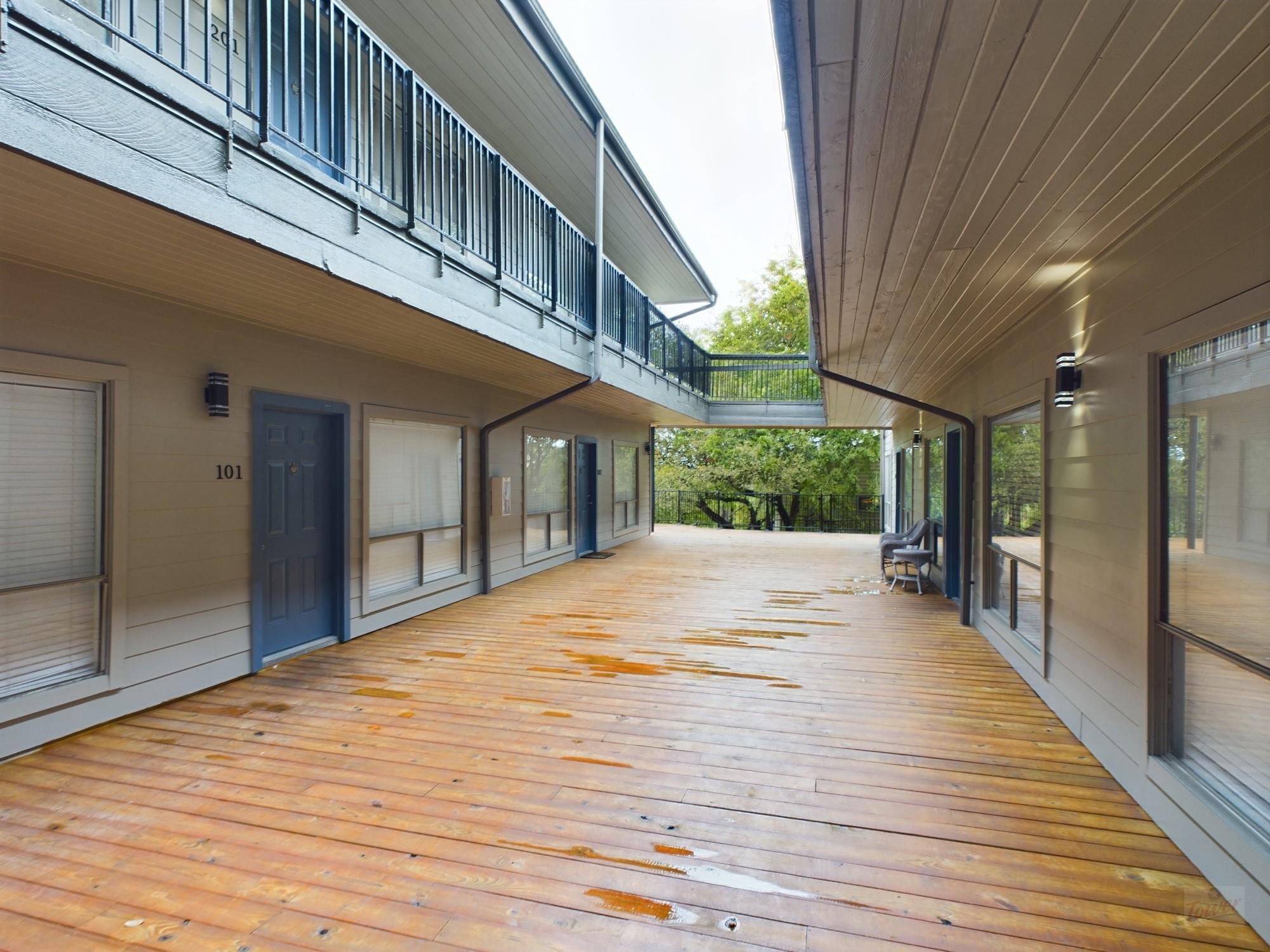 908 Poplar St # 201, Austin, TX 78705