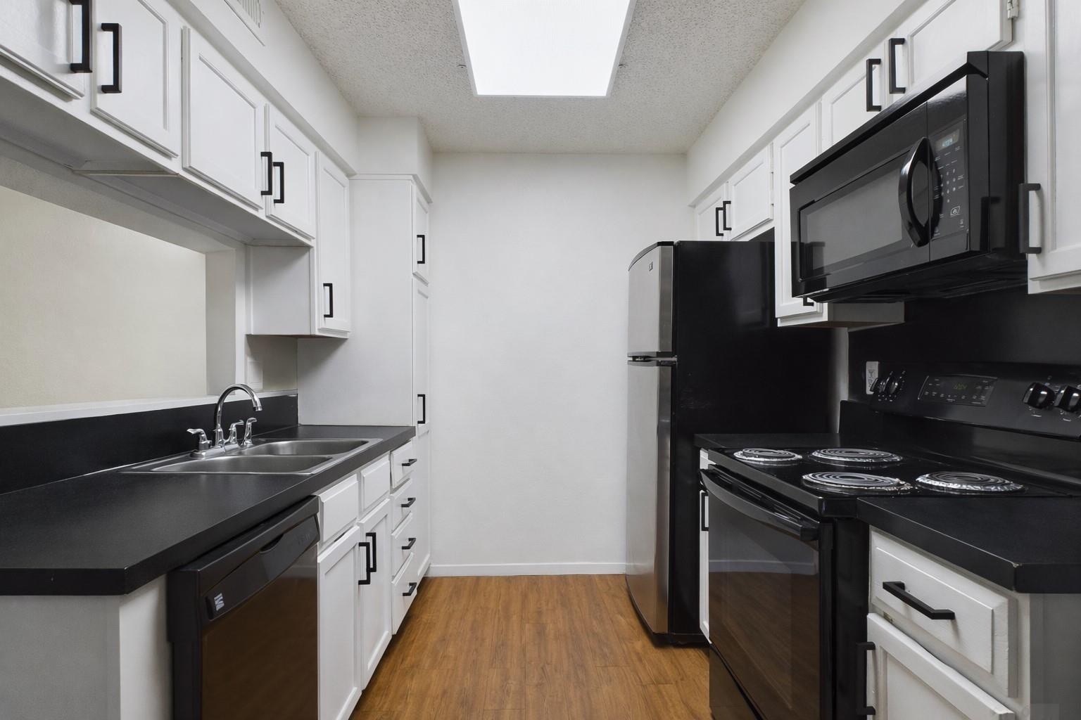 908 Poplar St # 201, Austin, TX 78705