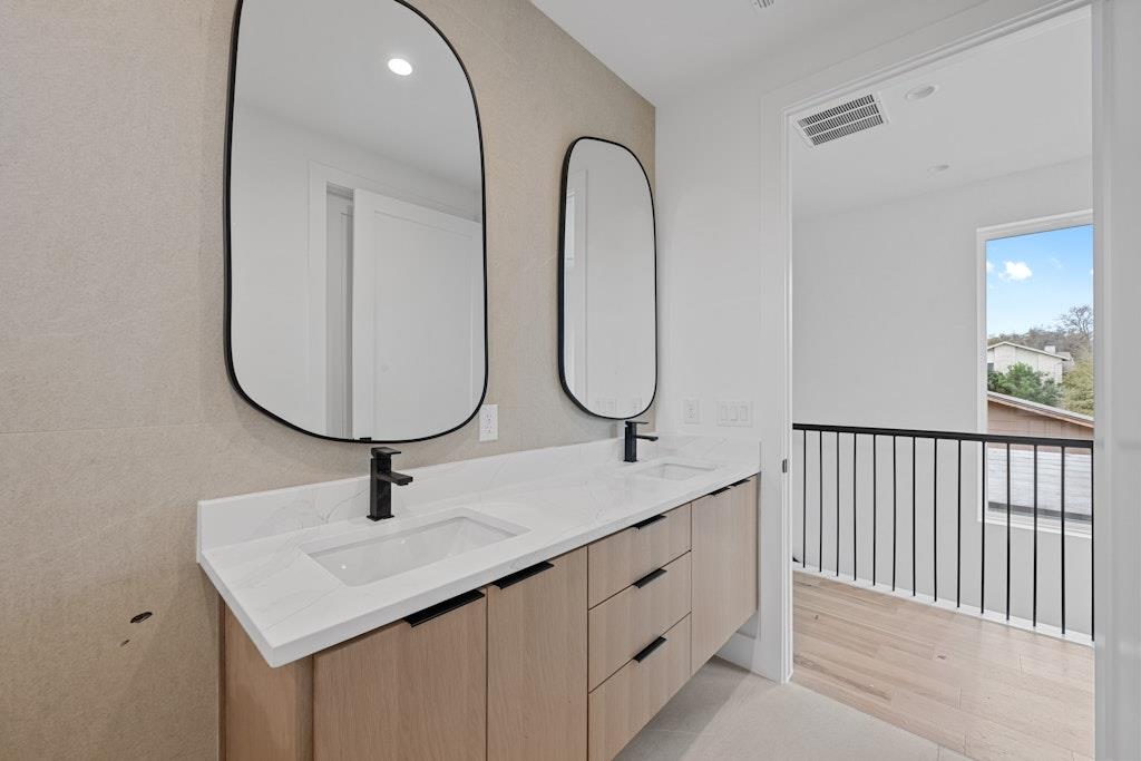 1409 Valleyridge Dr # B, Austin, TX 78704