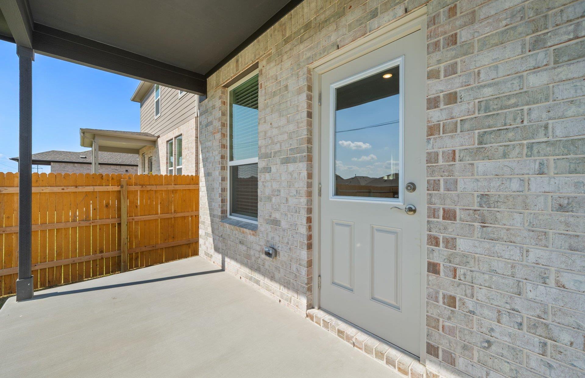 510 Tailwind Dr, Kyle, TX 78640