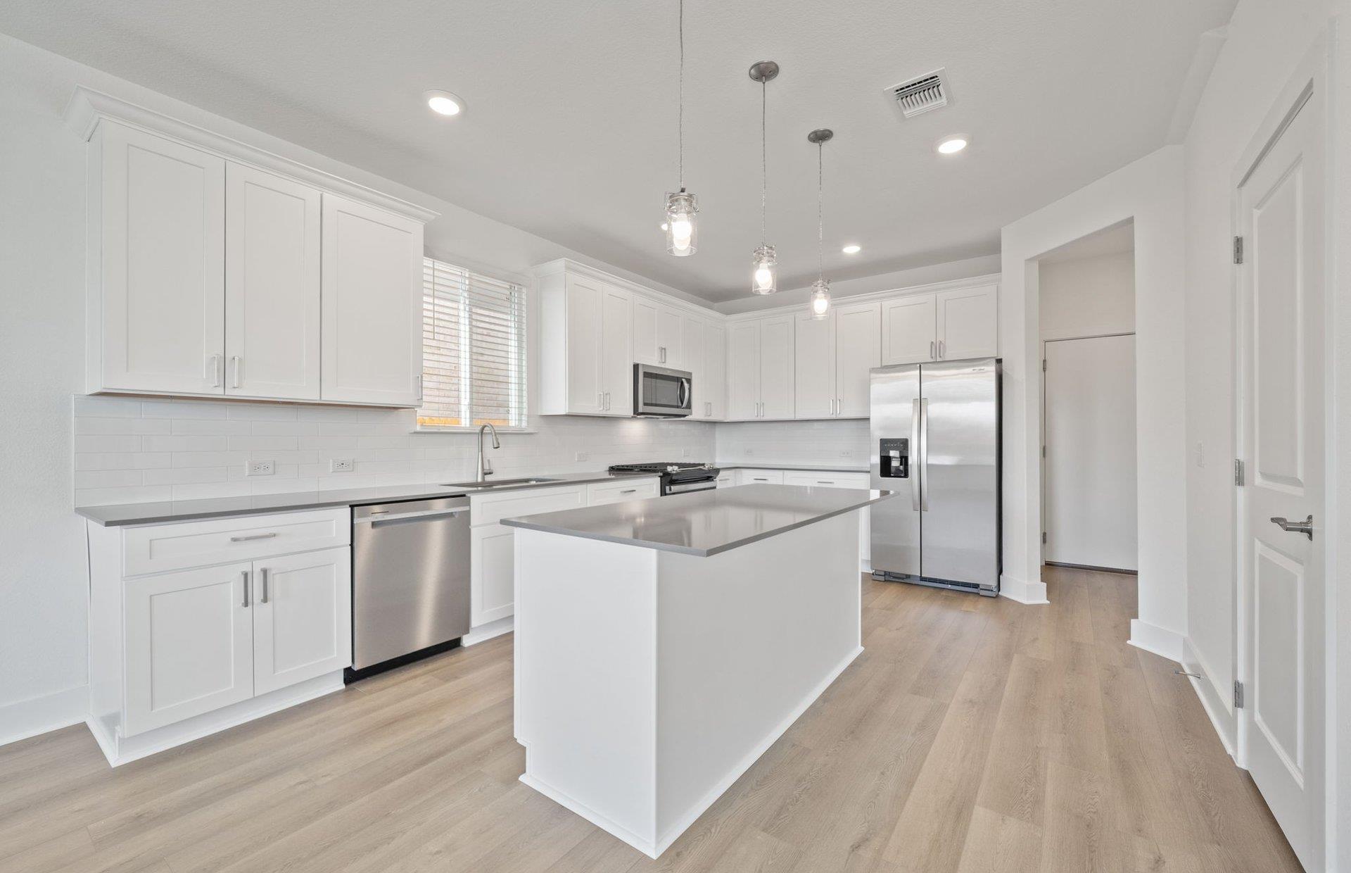 510 Tailwind Dr, Kyle, TX 78640