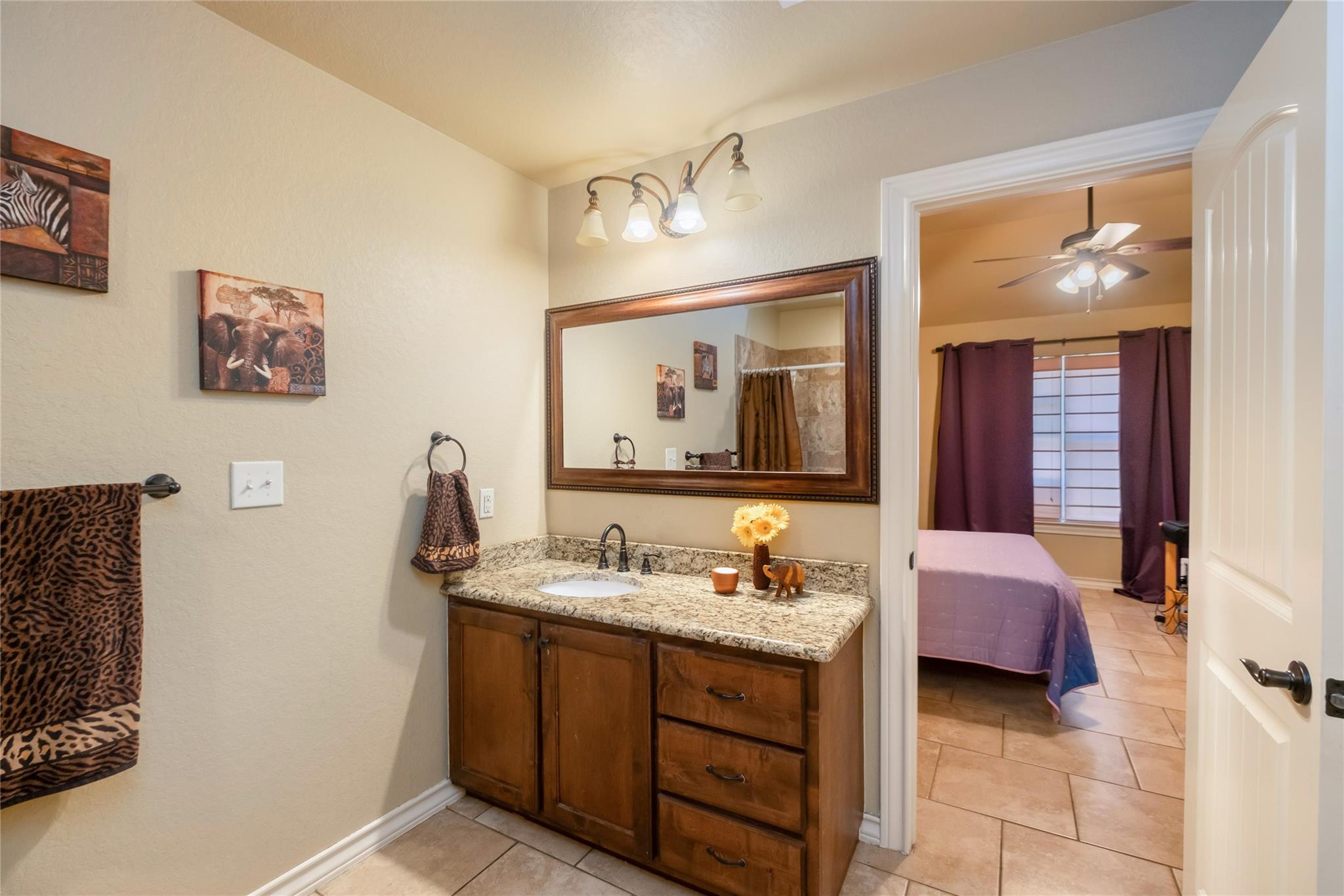 107 Garrett Way, Canyon Lake, TX 78133