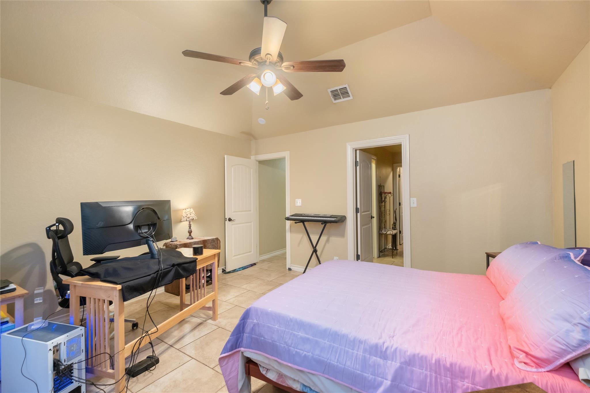 107 Garrett Way, Canyon Lake, TX 78133