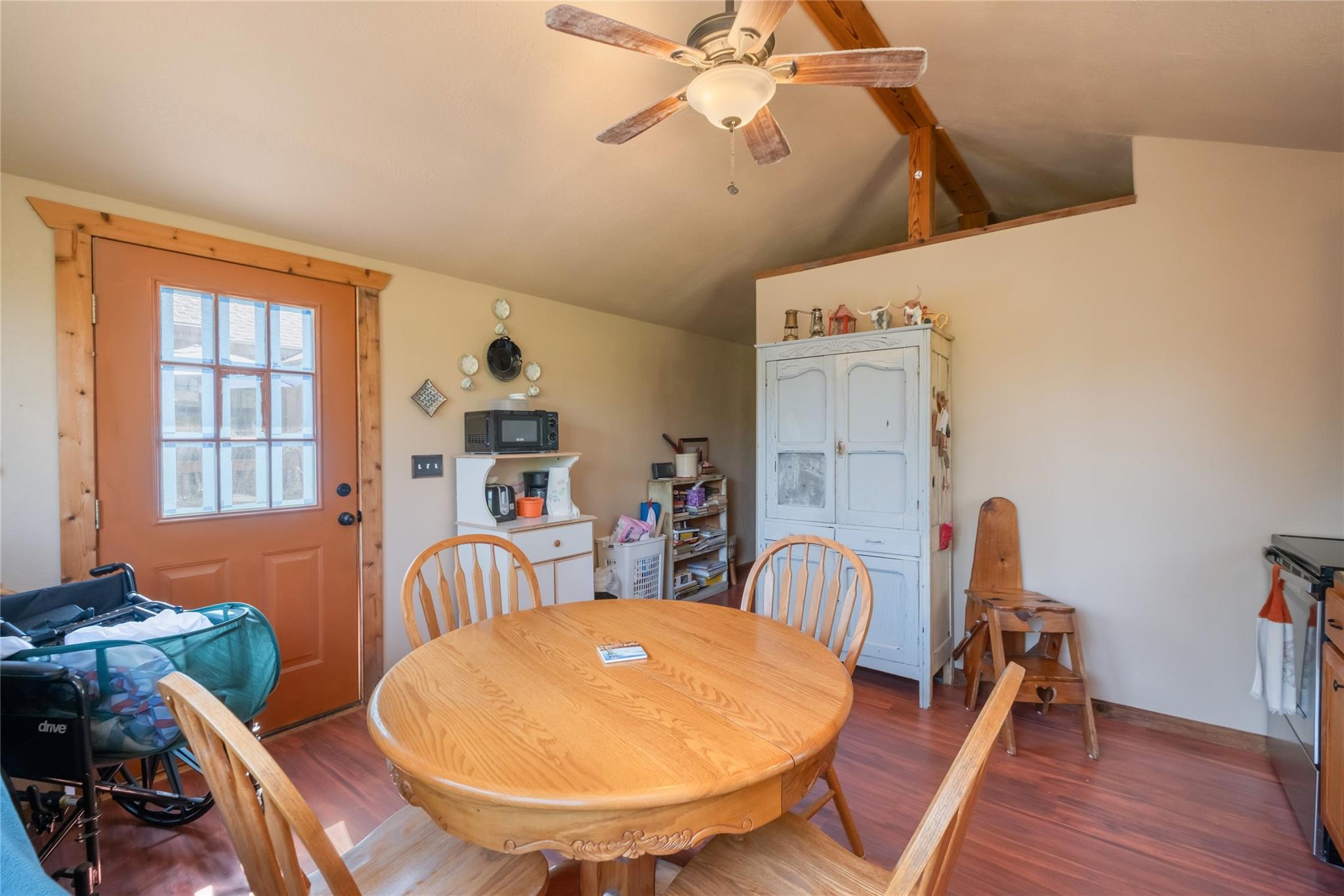 107 Garrett Way, Canyon Lake, TX 78133