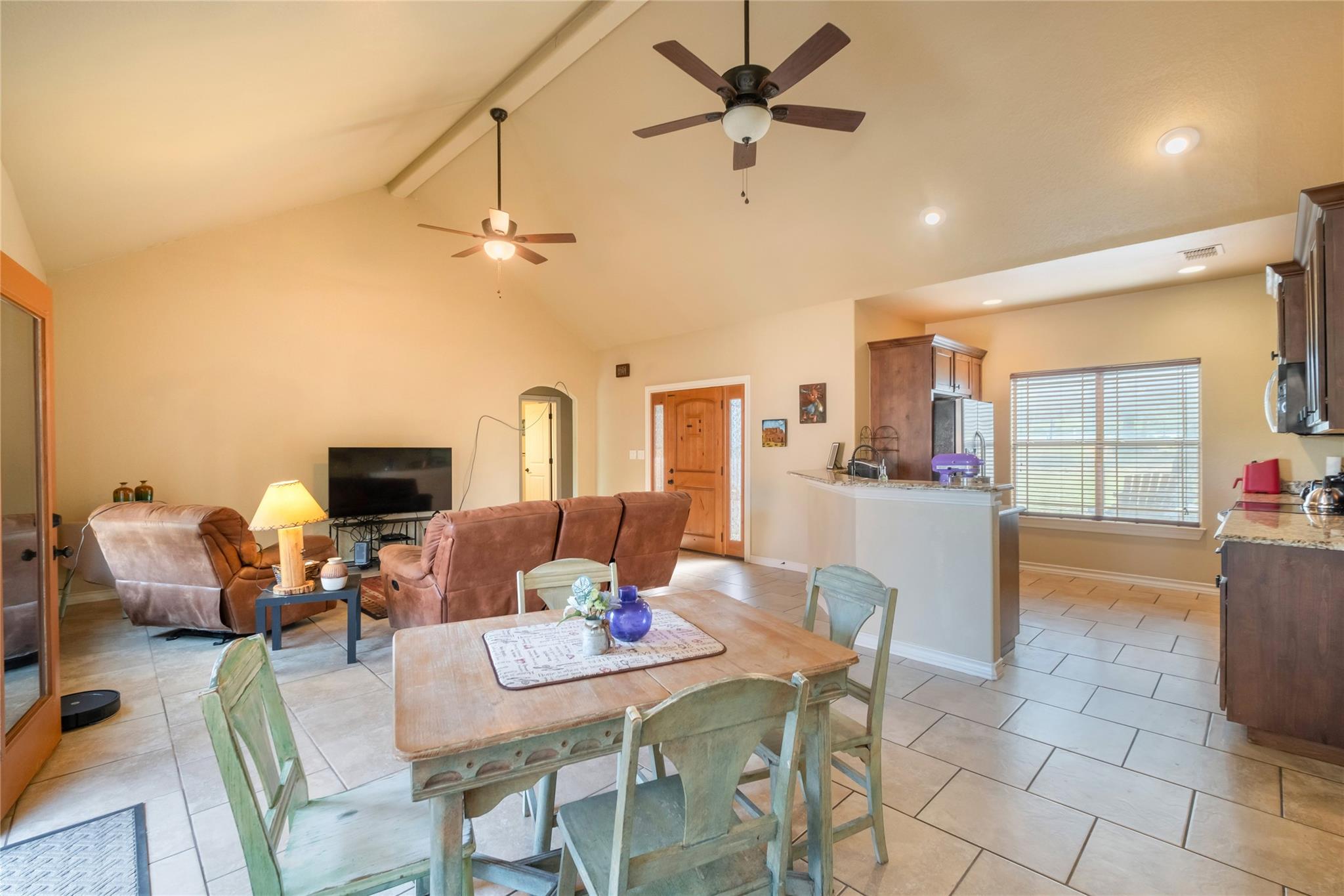 107 Garrett Way, Canyon Lake, TX 78133