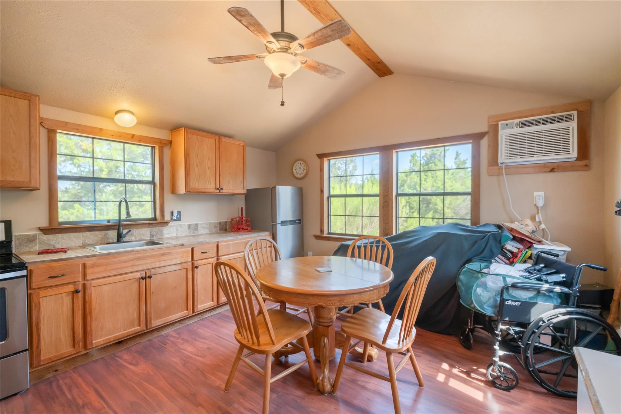 107 Garrett Way, Canyon Lake, TX 78133