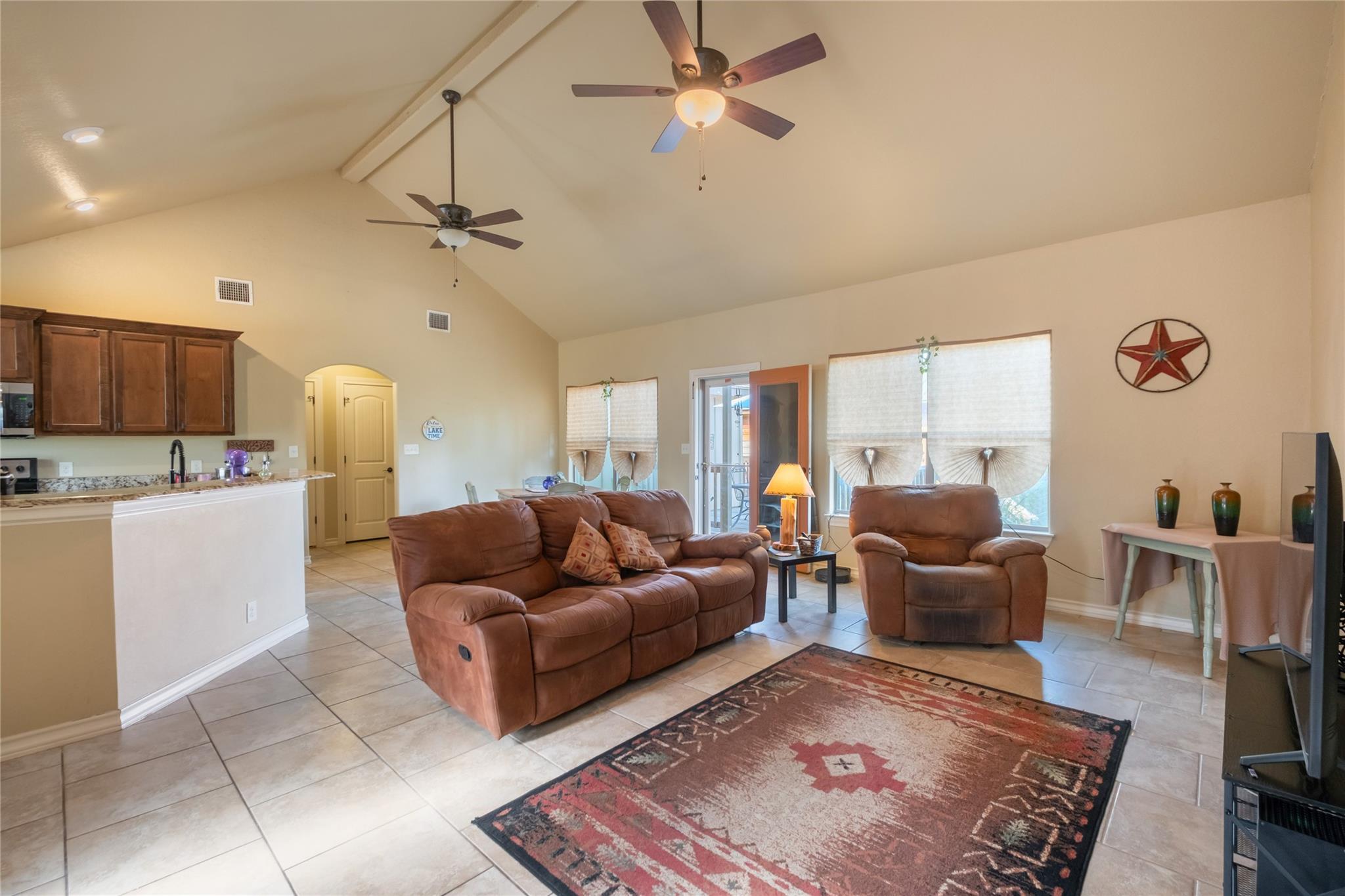 107 Garrett Way, Canyon Lake, TX 78133