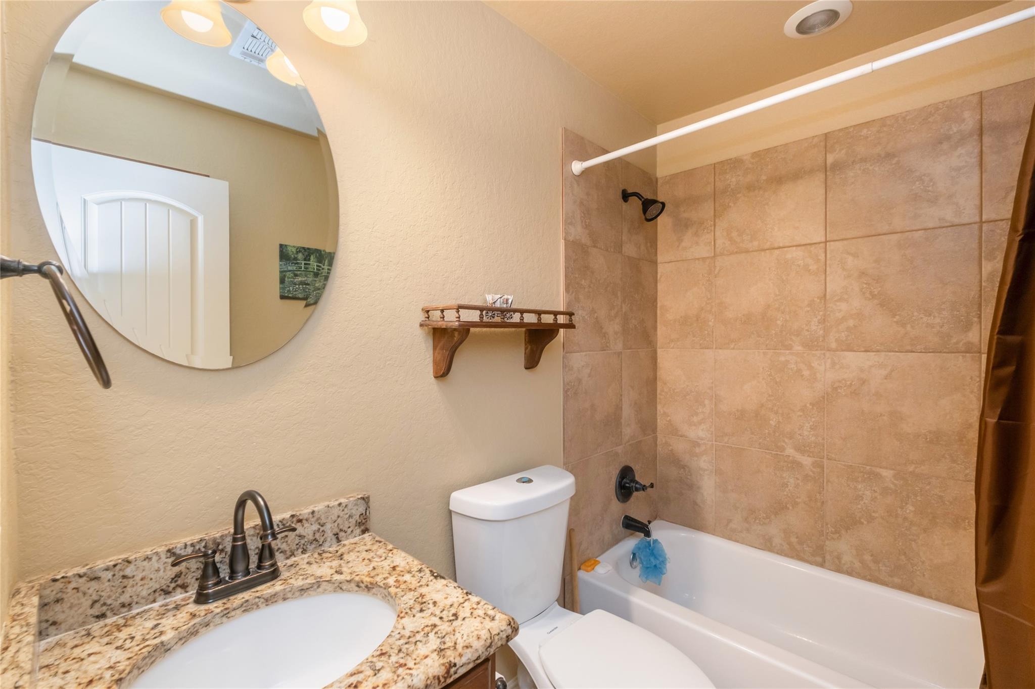 107 Garrett Way, Canyon Lake, TX 78133