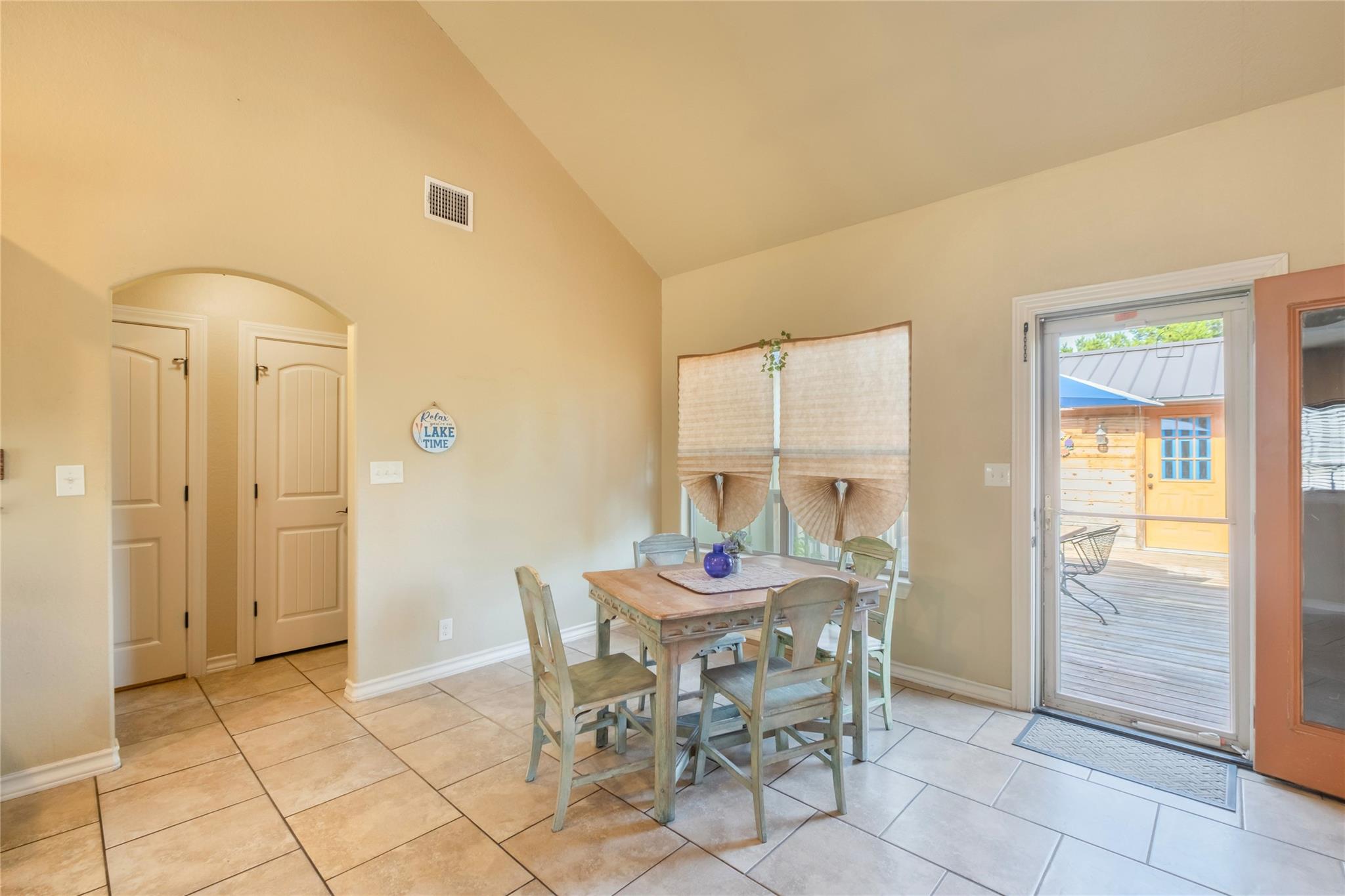 107 Garrett Way, Canyon Lake, TX 78133