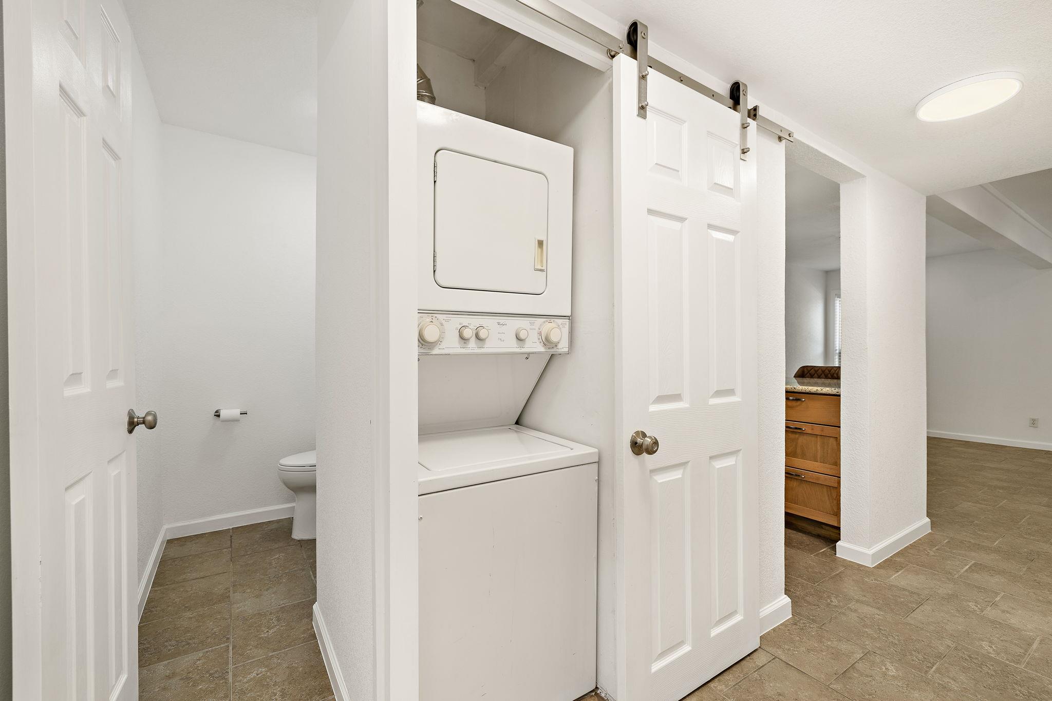 3431 North Hills Dr # 102, Austin, TX 78731