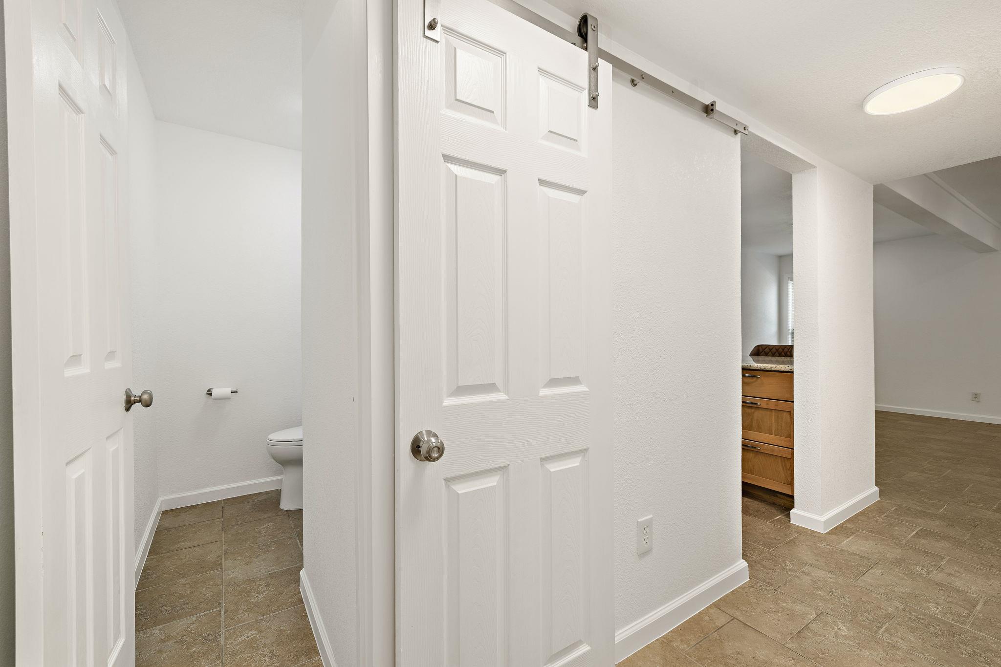 3431 North Hills Dr # 102, Austin, TX 78731