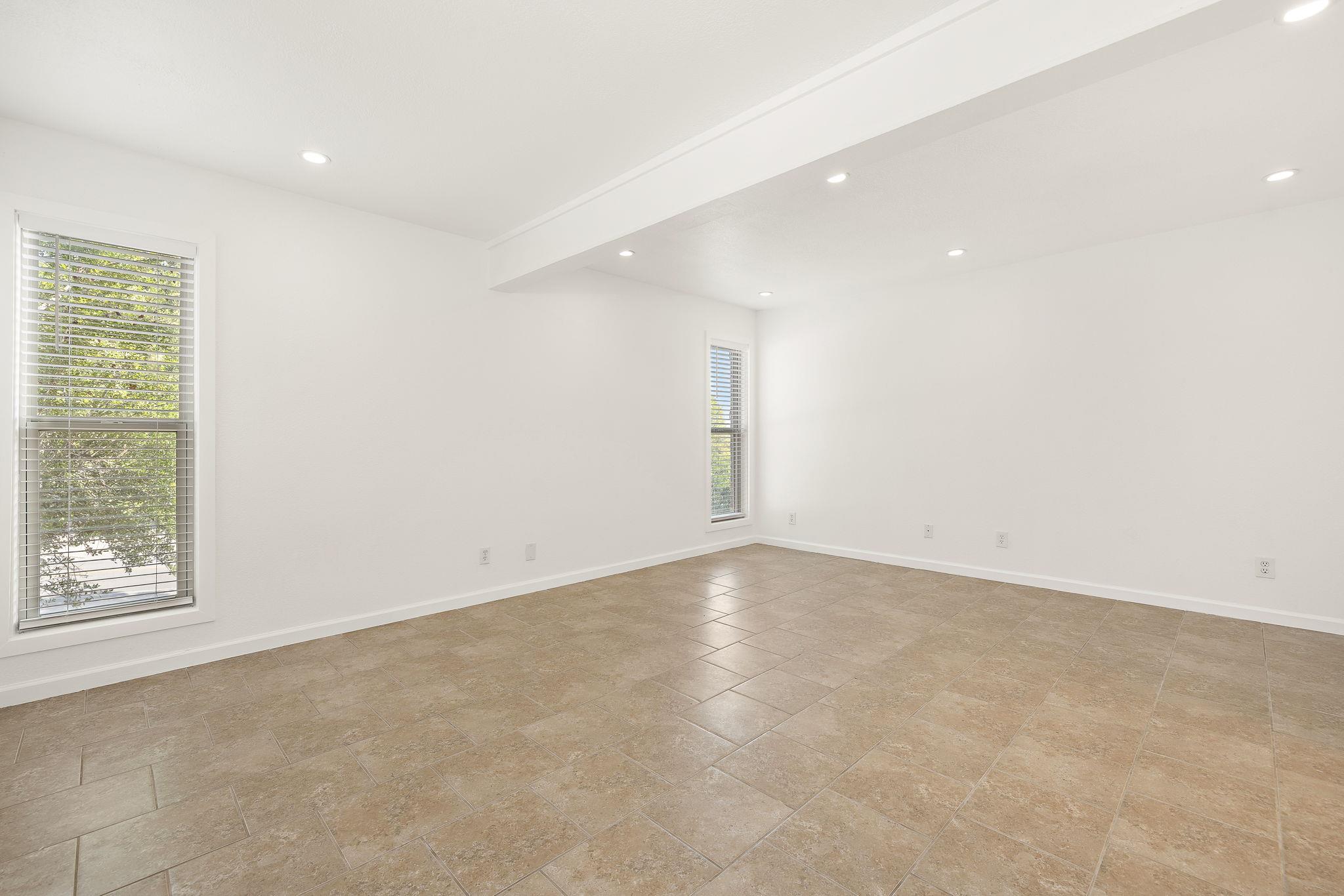 3431 North Hills Dr # 102, Austin, TX 78731