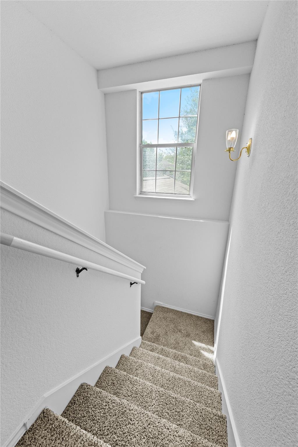 6632 Doyal Dr, Austin, TX 78747