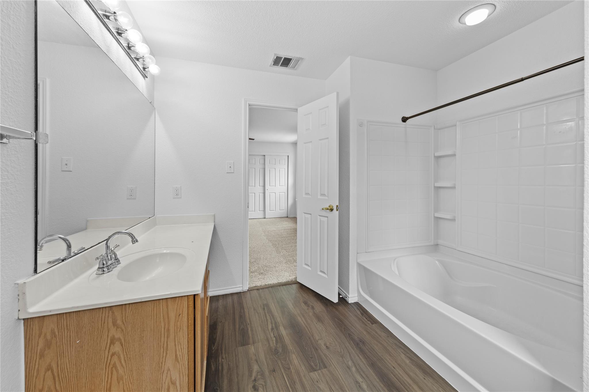 6632 Doyal Dr, Austin, TX 78747