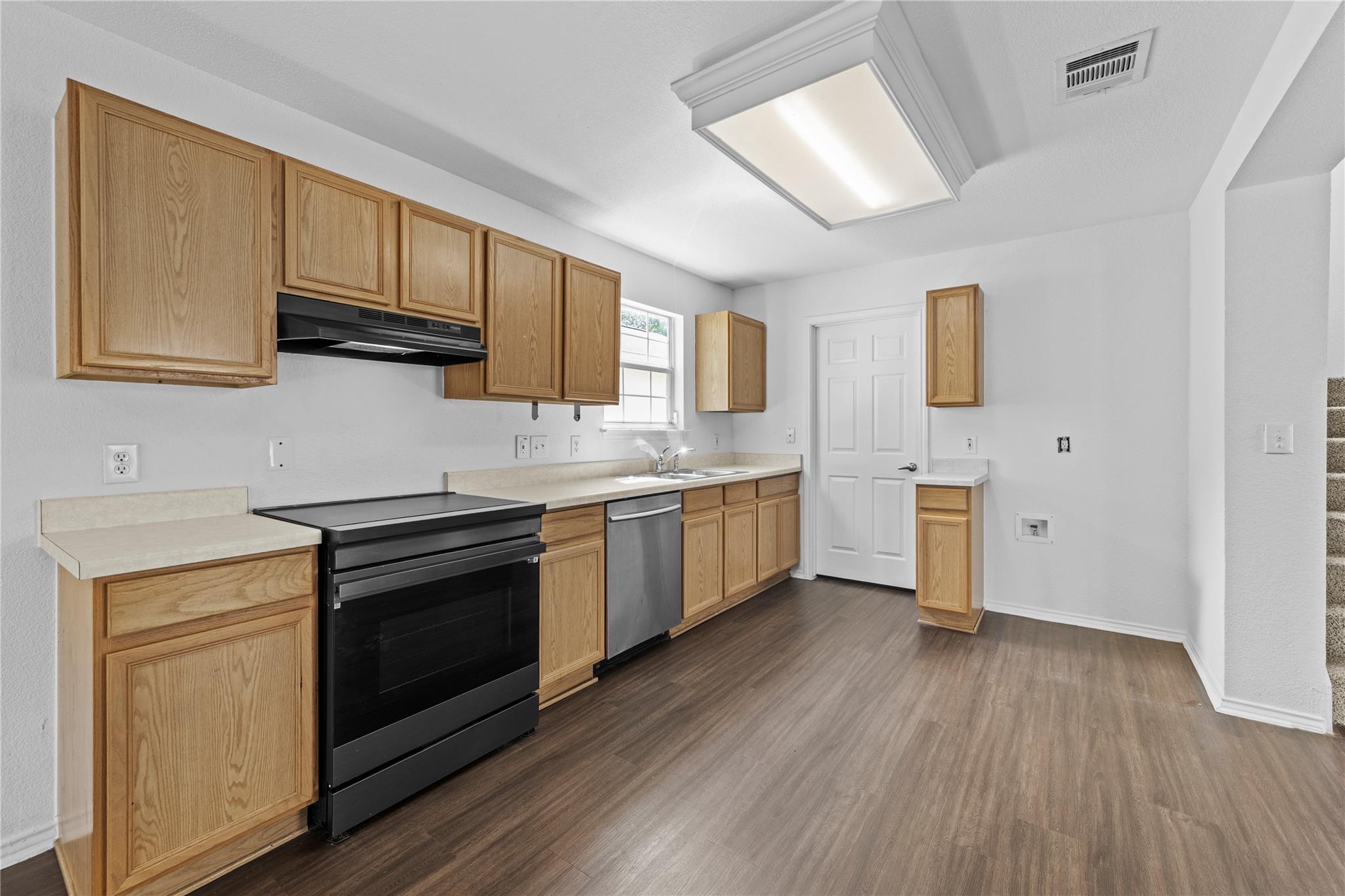 6632 Doyal Dr, Austin, TX 78747