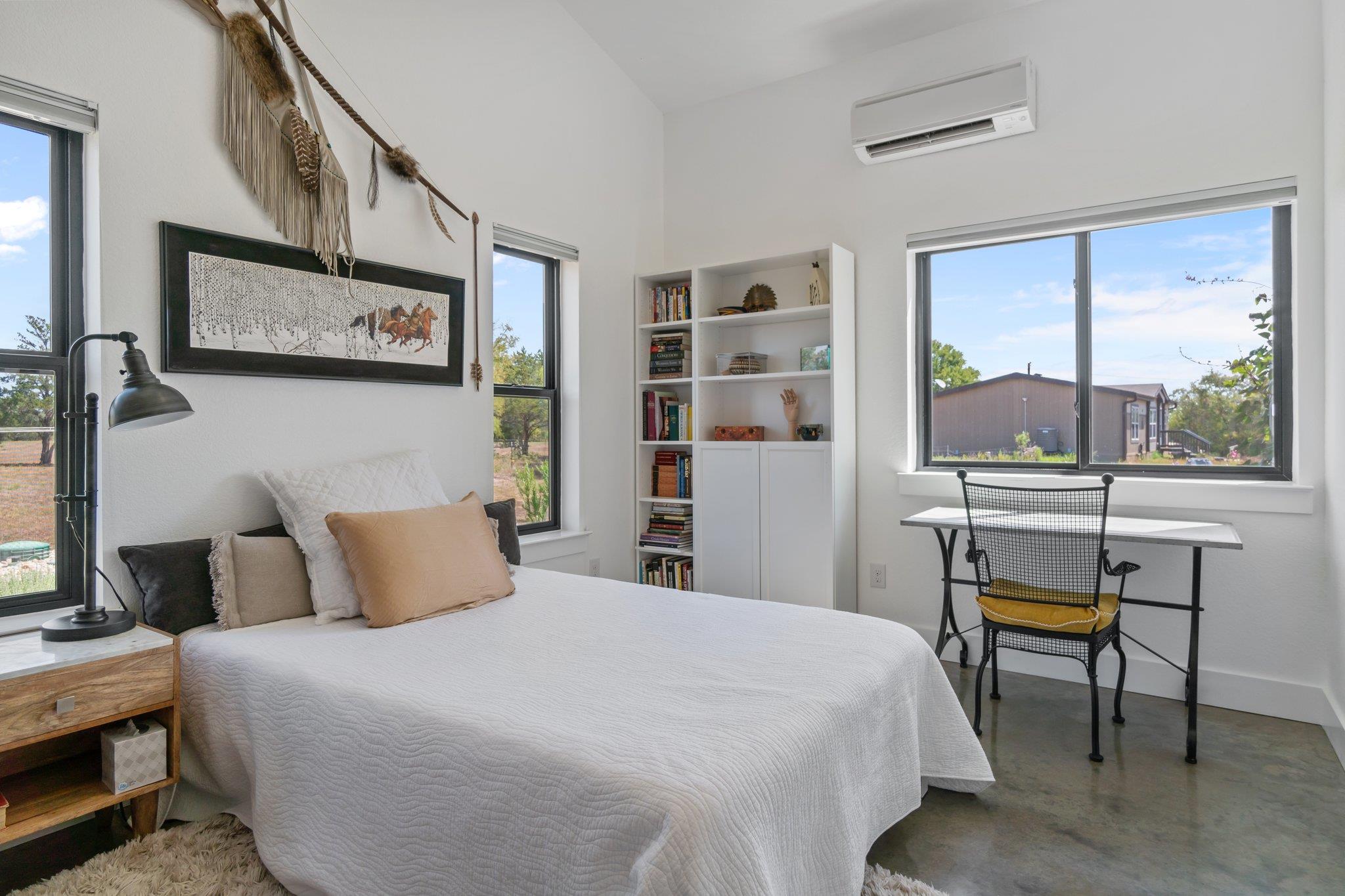 359 Big Bow, Smithville, TX 78957