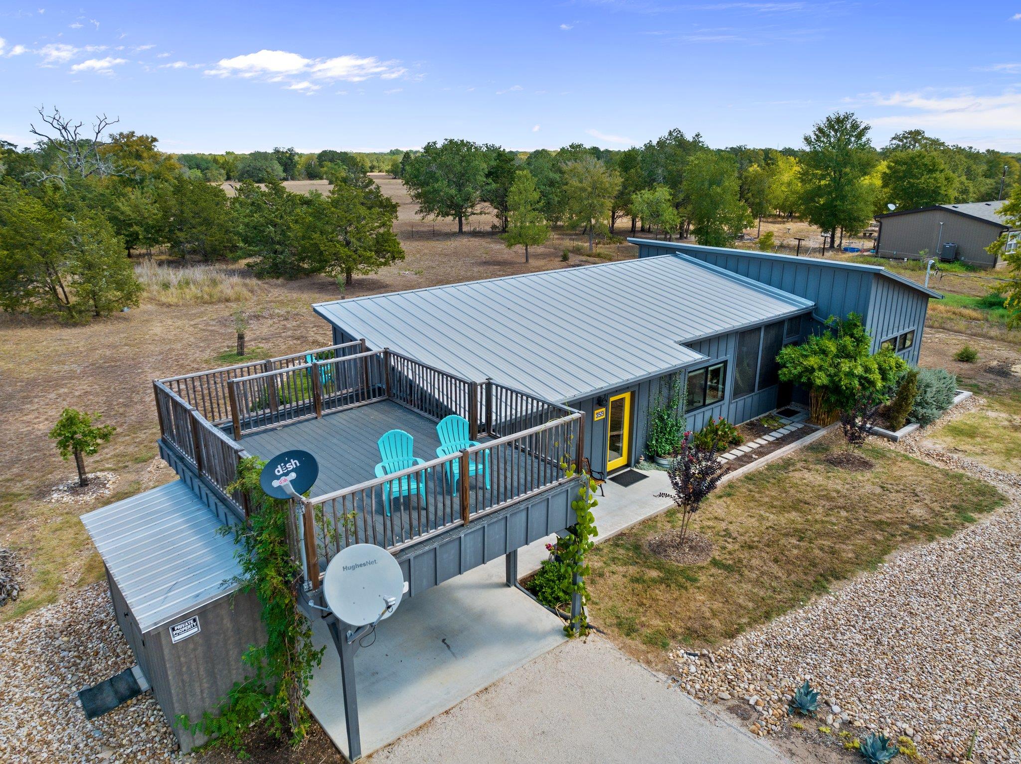 359 Big Bow, Smithville, TX 78957