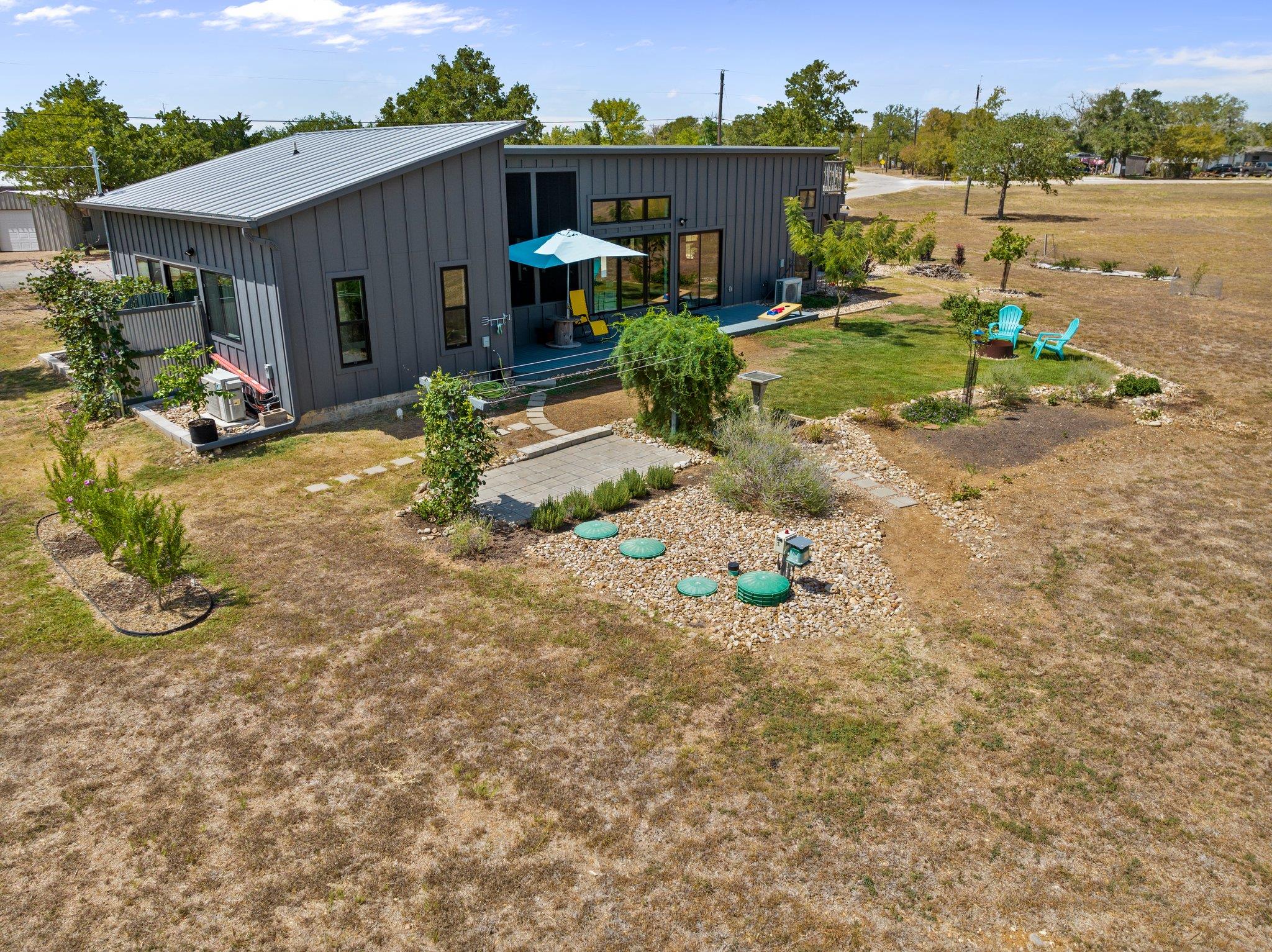 359 Big Bow, Smithville, TX 78957