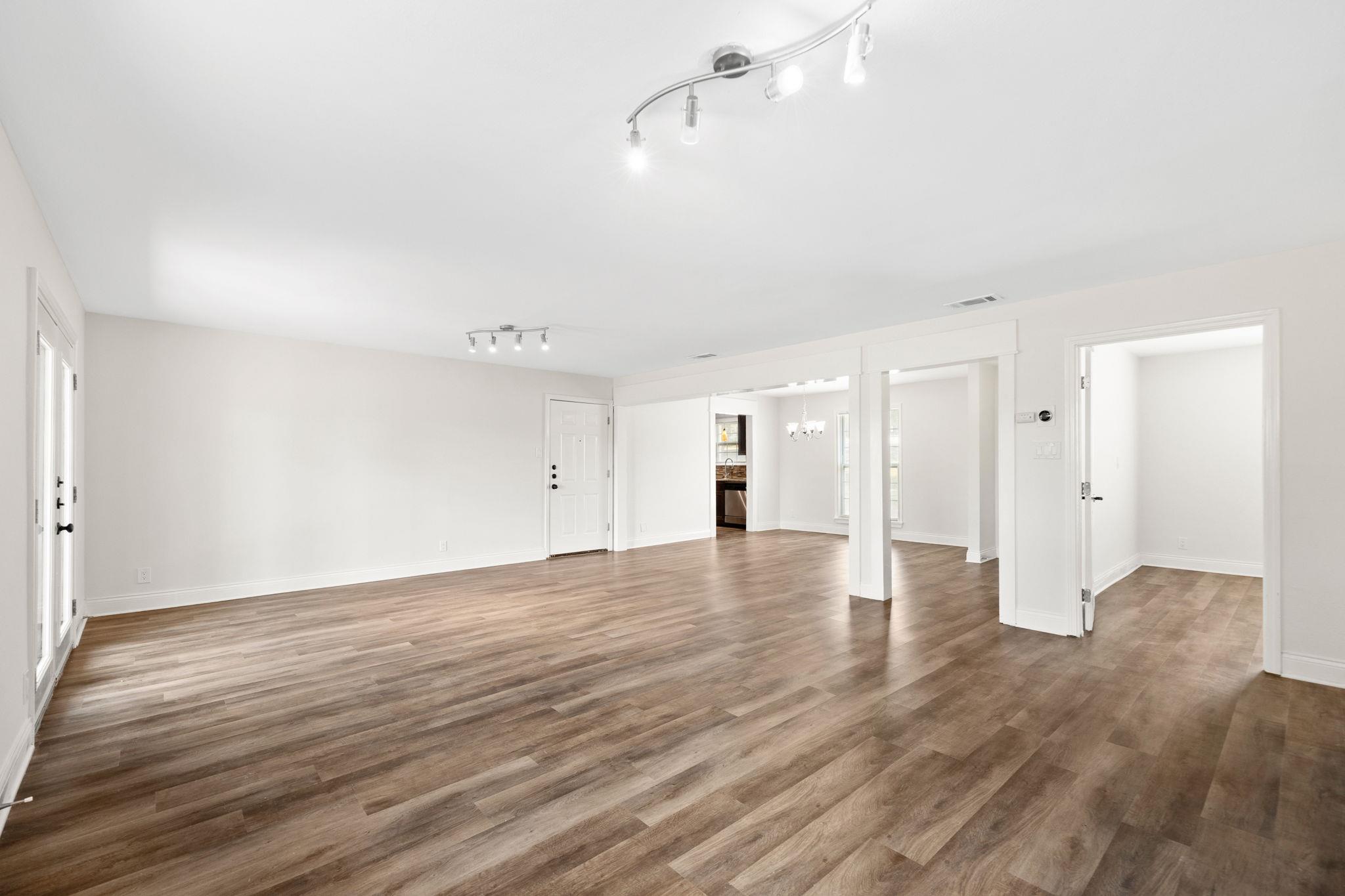 2904 Northeast Dr, Austin, TX 78723