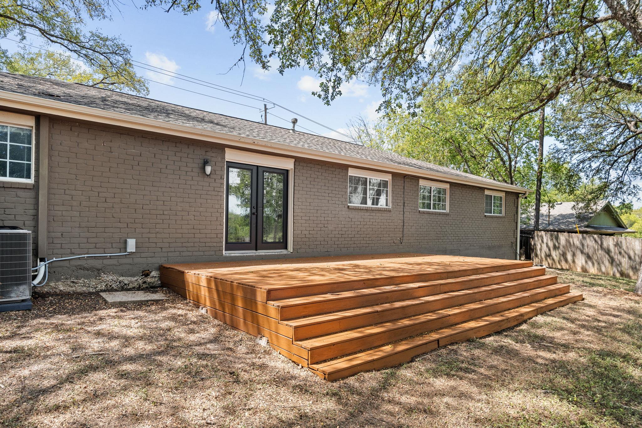 2904 Northeast Dr, Austin, TX 78723