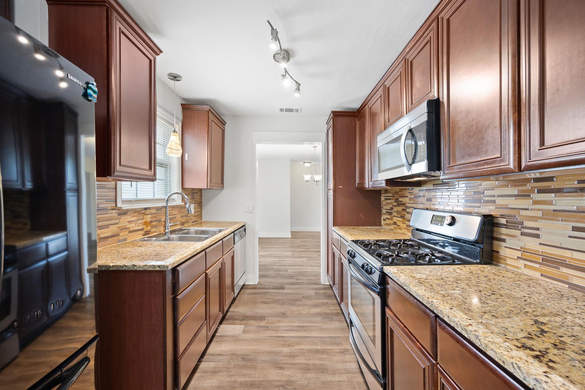 2904 Northeast Dr, Austin, TX 78723