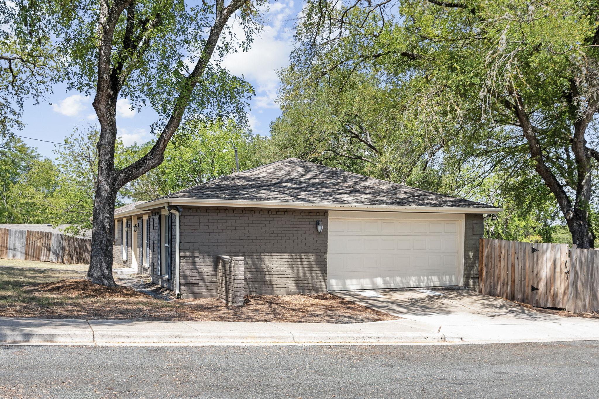 2904 Northeast Dr, Austin, TX 78723